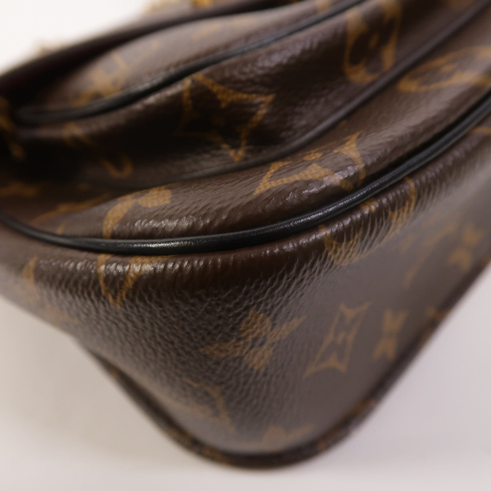 LOUIS VUITTON Monogram Passy鏈帶肩背袋