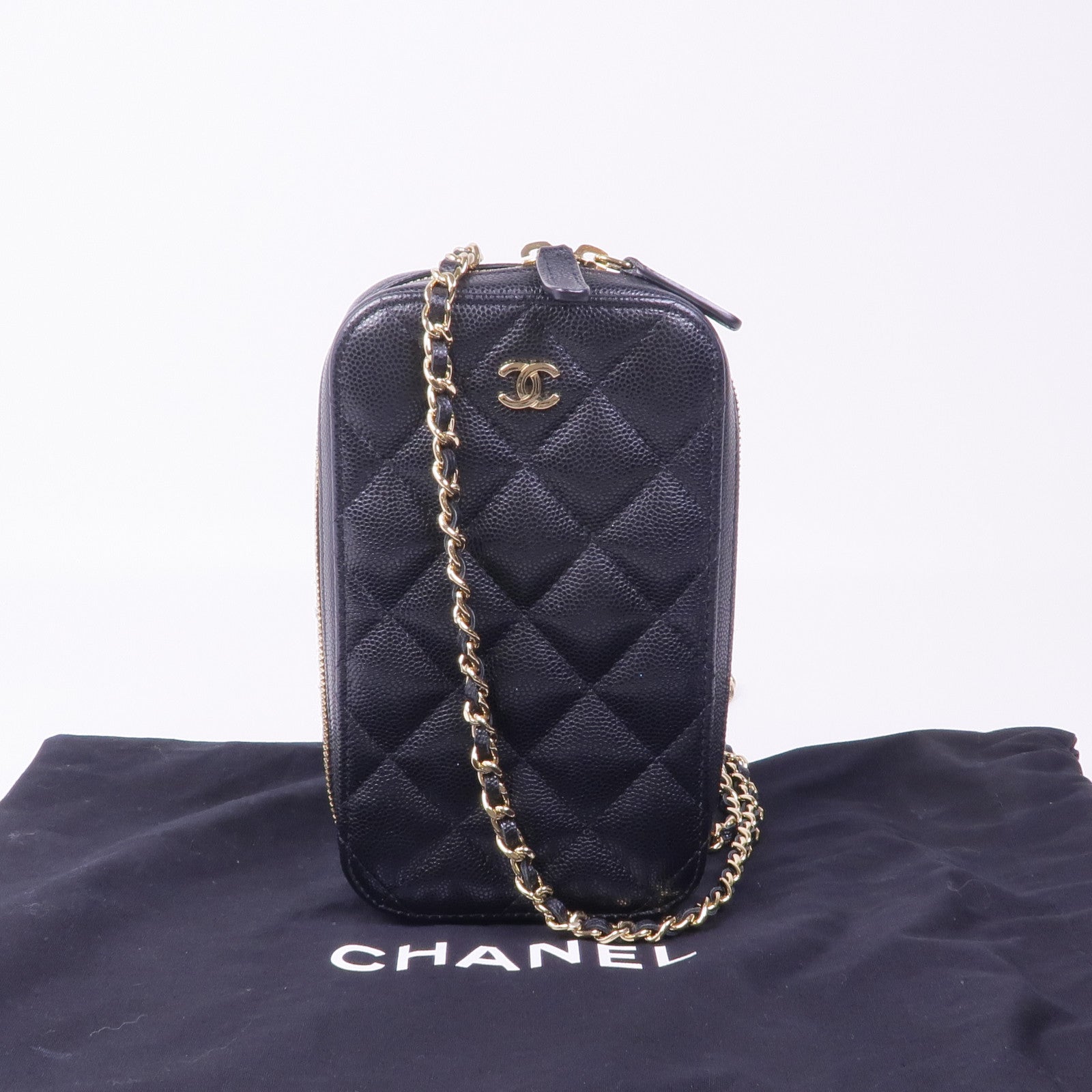 CHANEL 【激減優惠】牛皮皮革Phone Case With Chain金扣鏈帶肩背袋