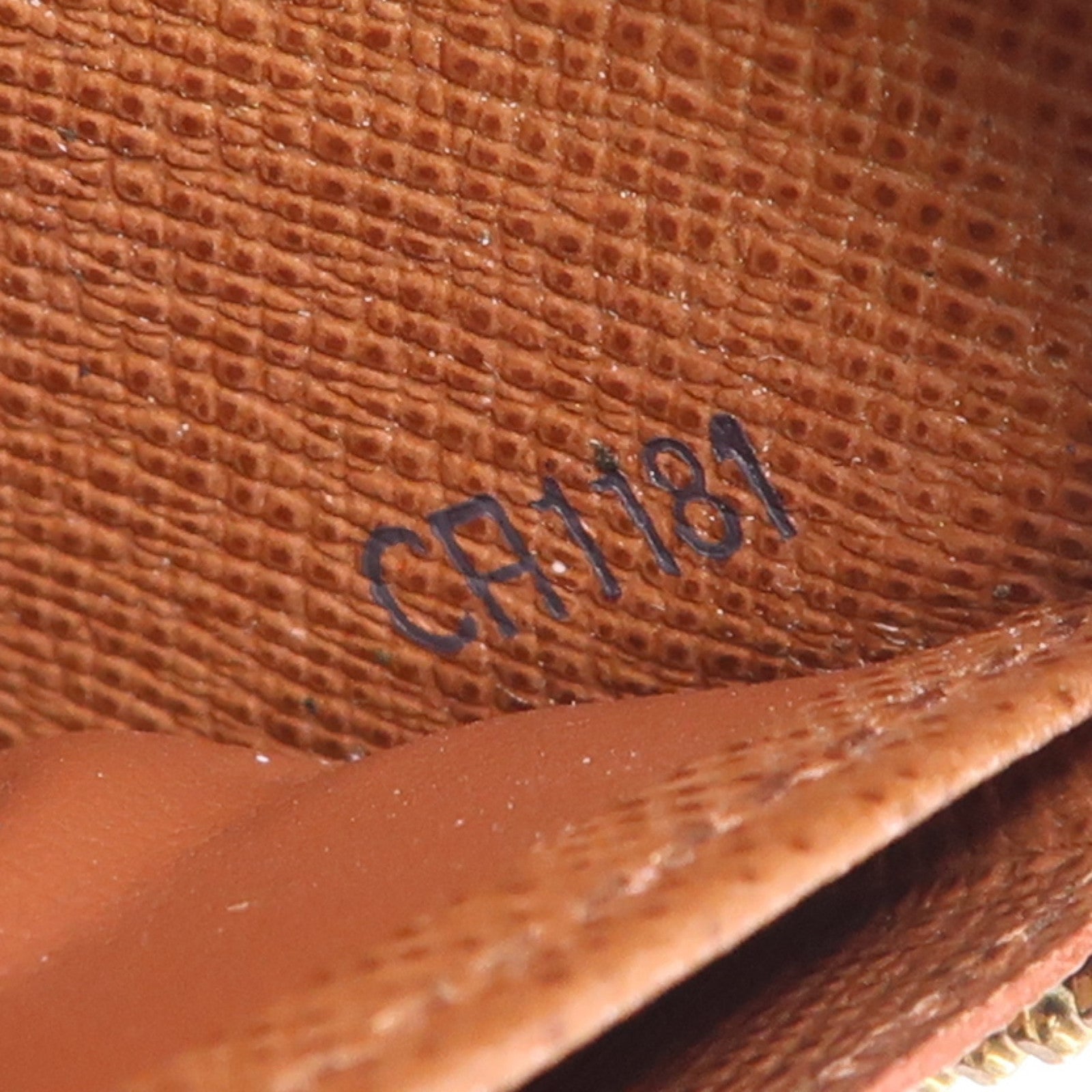 LOUIS VUITTON Monogram Zipper Long Wallet金扣長錢包