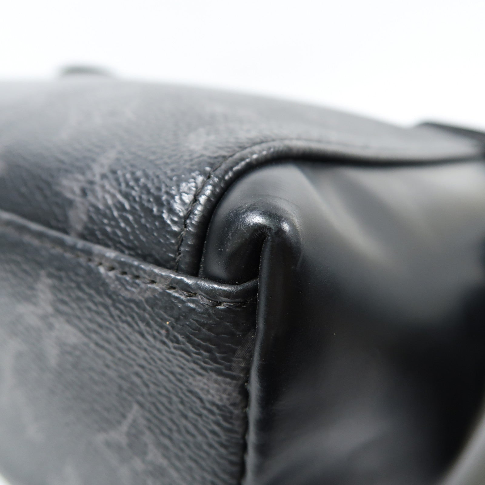 LOUIS VUITTON Monogram Eclipse Messenger PM Voyager銀扣肩背袋