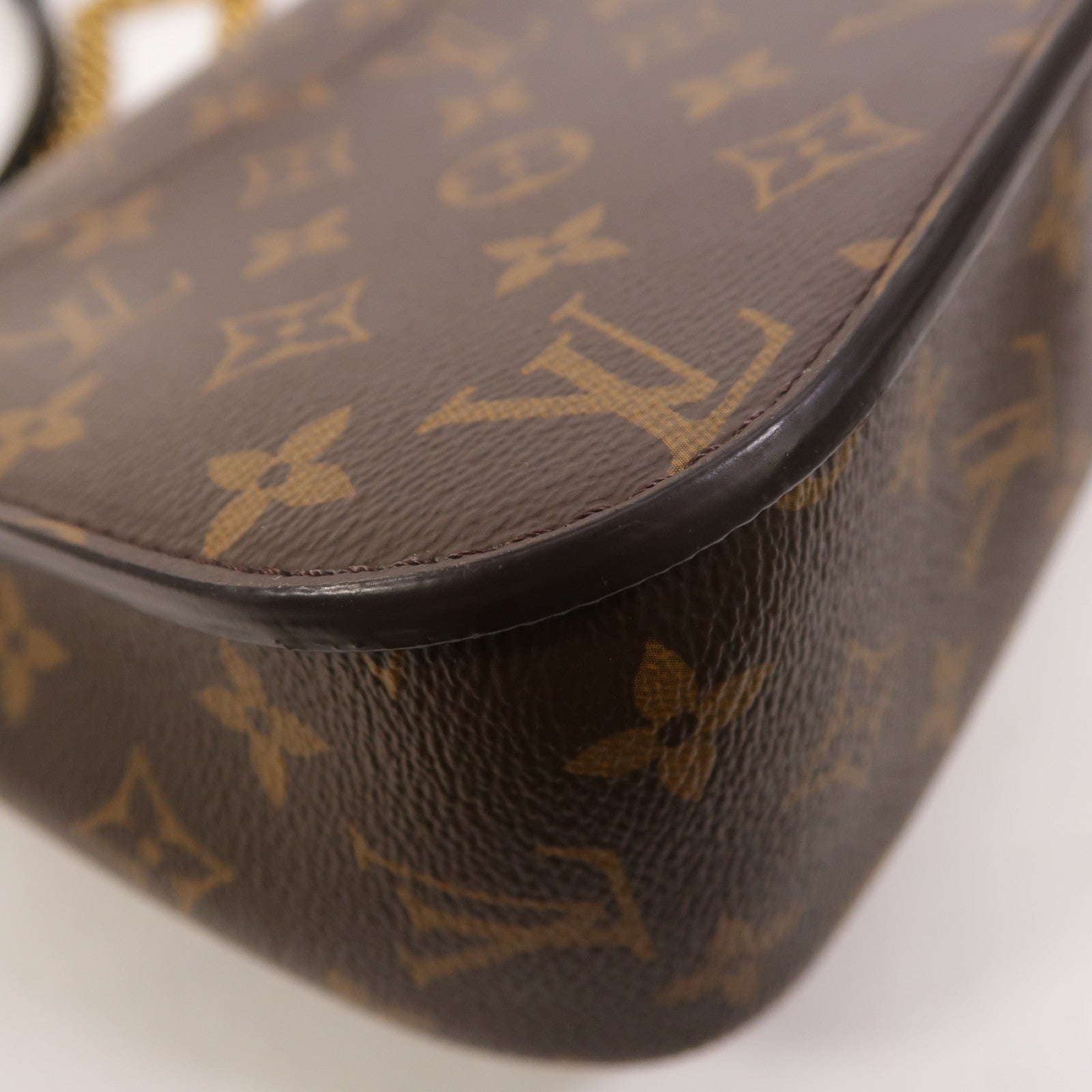 LOUIS VUITTON Monogram Passy鏈帶肩背袋