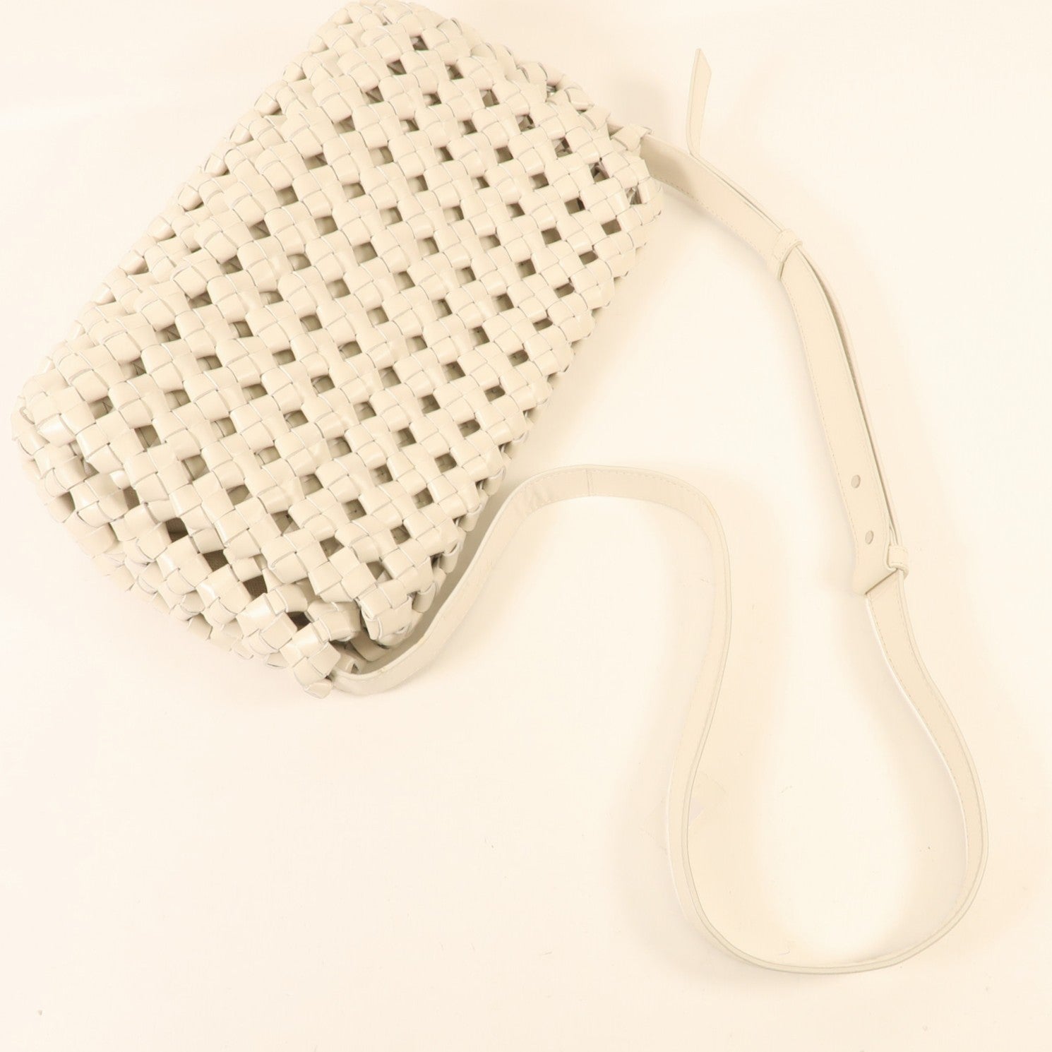 BOTTEGA VENETA 牛皮皮革Bolso De Hombro銀扣肩背袋