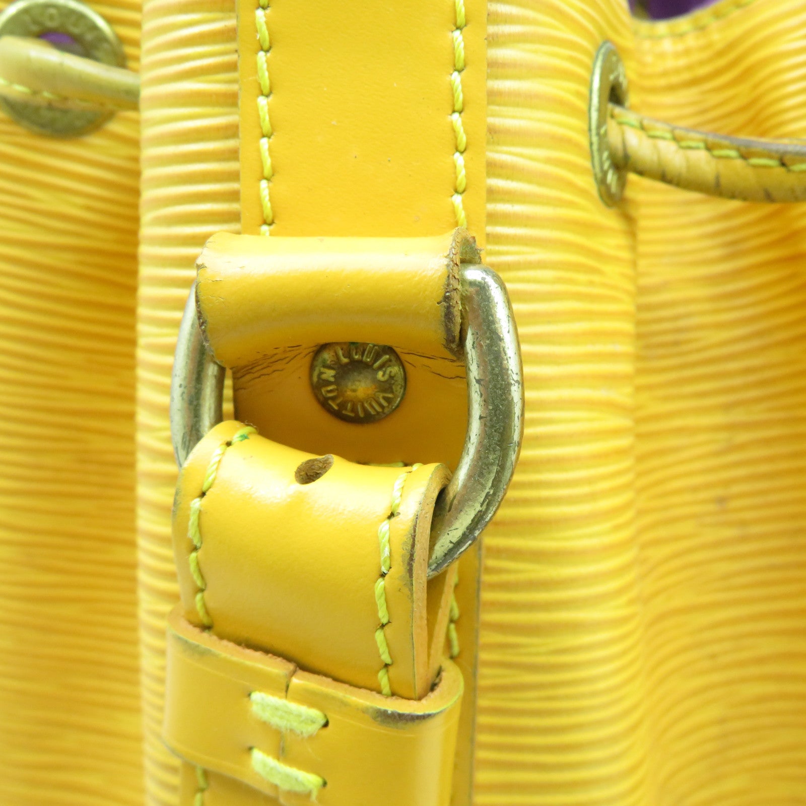 LOUIS VUITTON Epi Noe Shoulder Bag金扣肩背袋黃色
