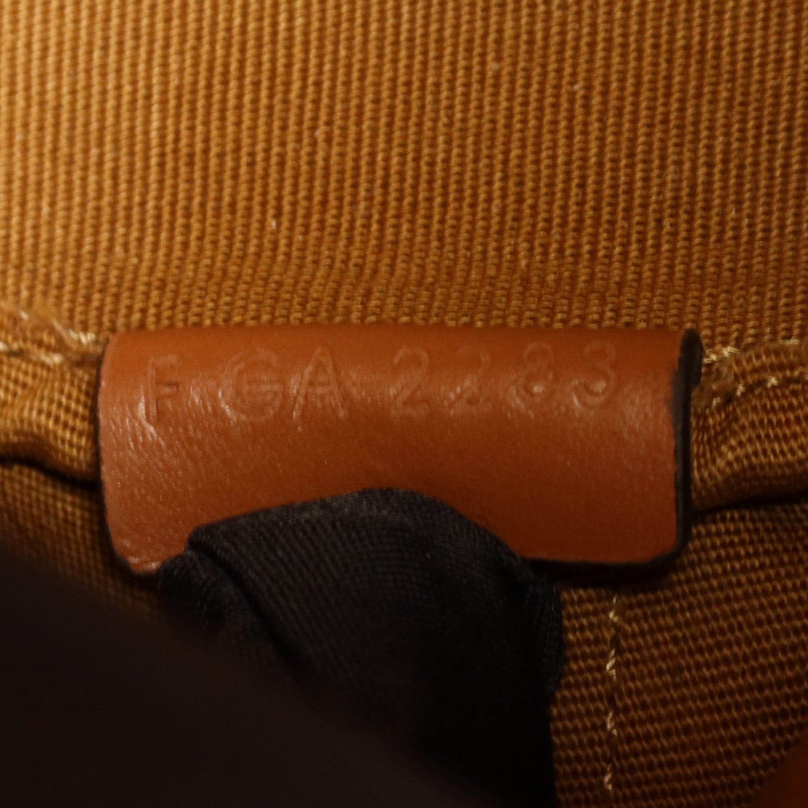 CELINE 塗層帆布Triomphe Drawstring Small Bucket金扣肩背袋