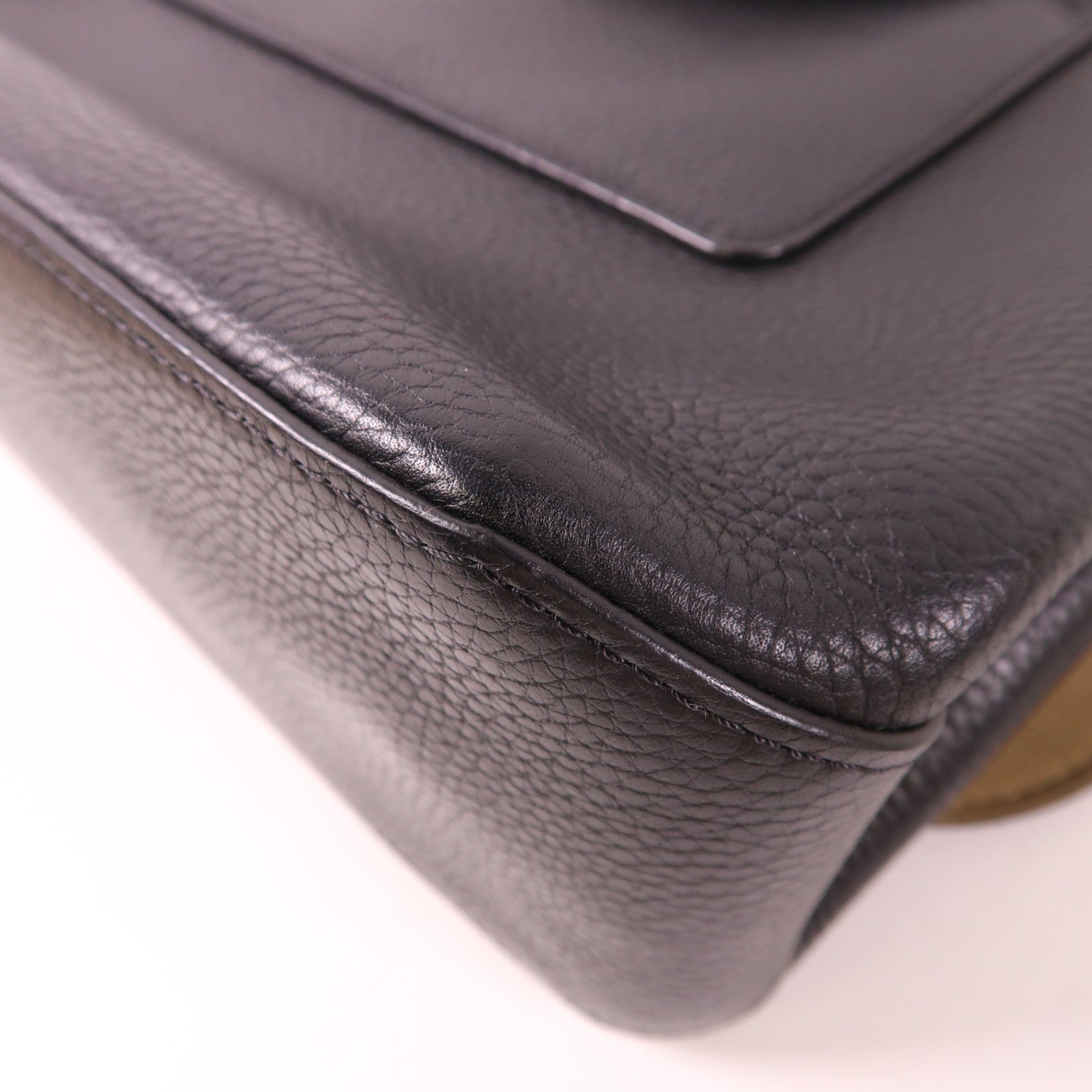 LOUIS VUITTON Taurillon Volta金扣手挽肩背兩用袋