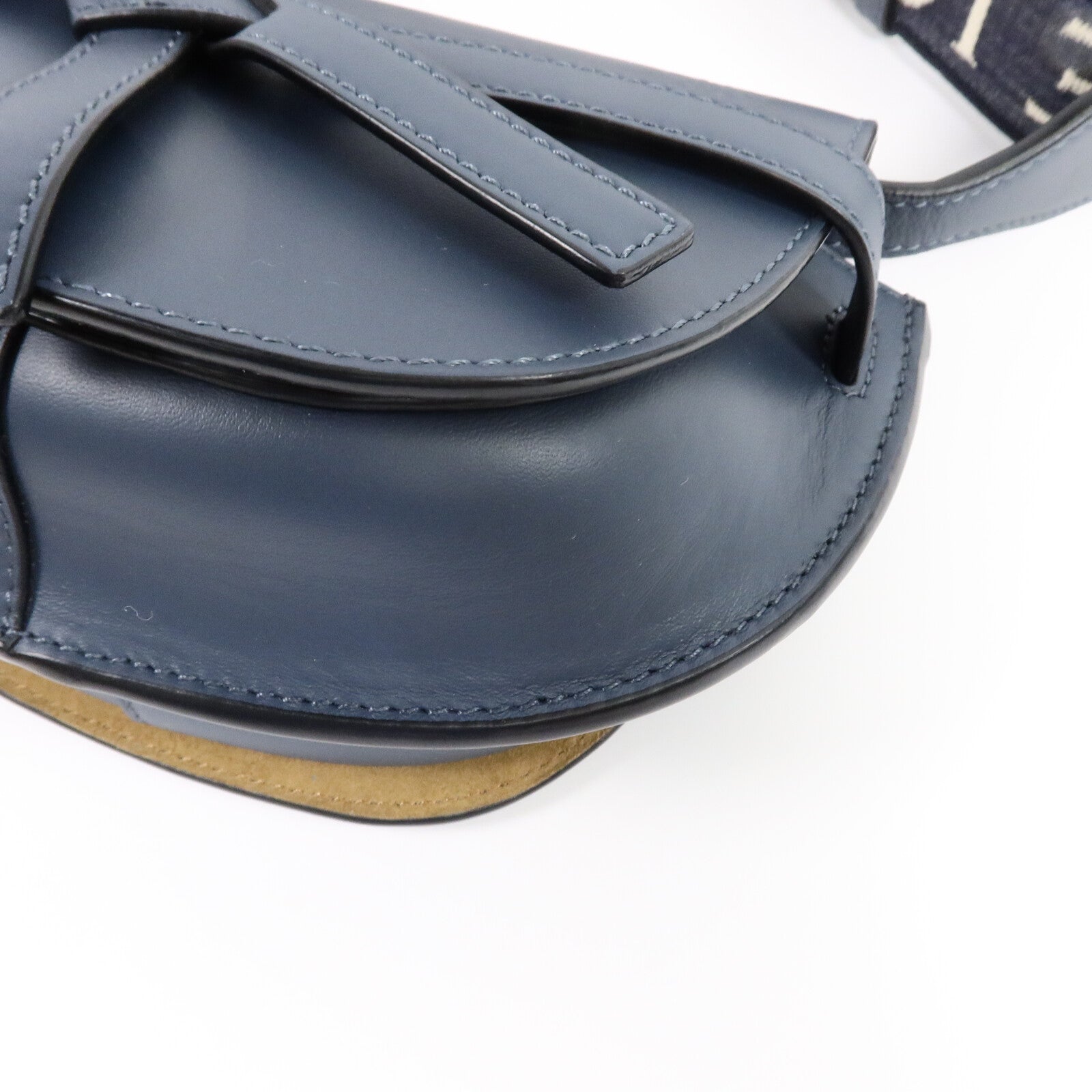 LOEWE 牛皮皮革Mini Gate肩背袋