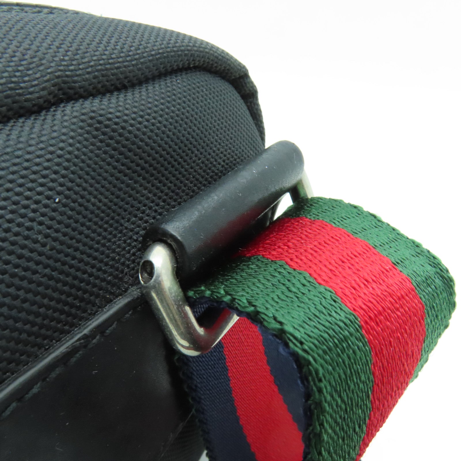GUCCI 【激減優惠】尼龍Shoulder Bag銀扣肩背袋黑色