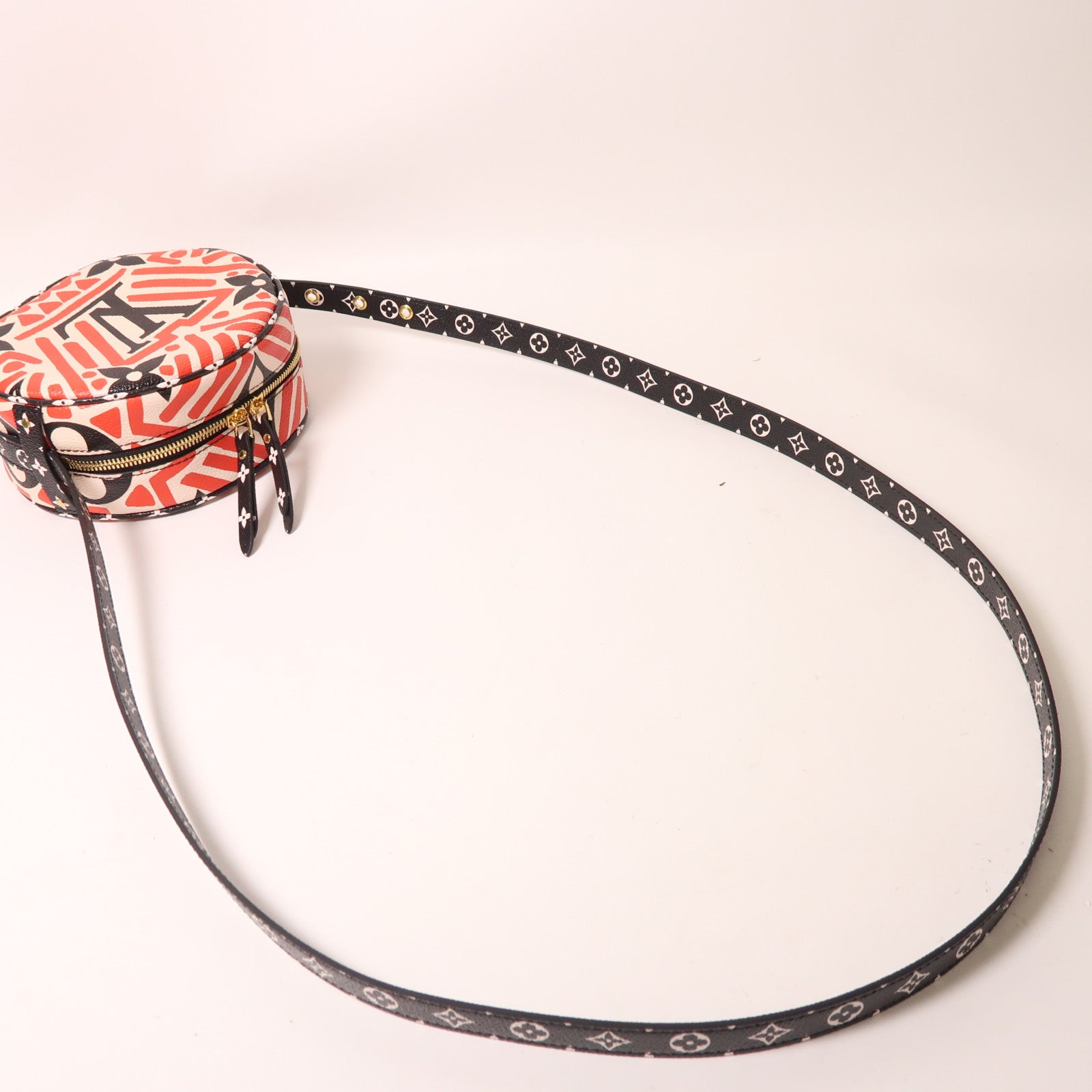 LOUIS VUITTON LV GHW Giant Boite Chapeau Shoulder Bag M45366