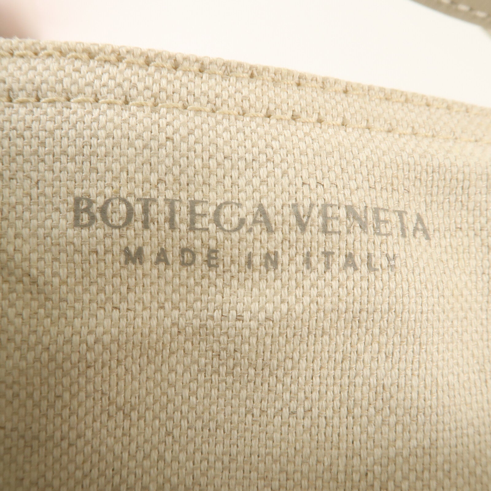 BOTTEGA VENETA 牛皮皮革Bolso De Hombro銀扣肩背袋