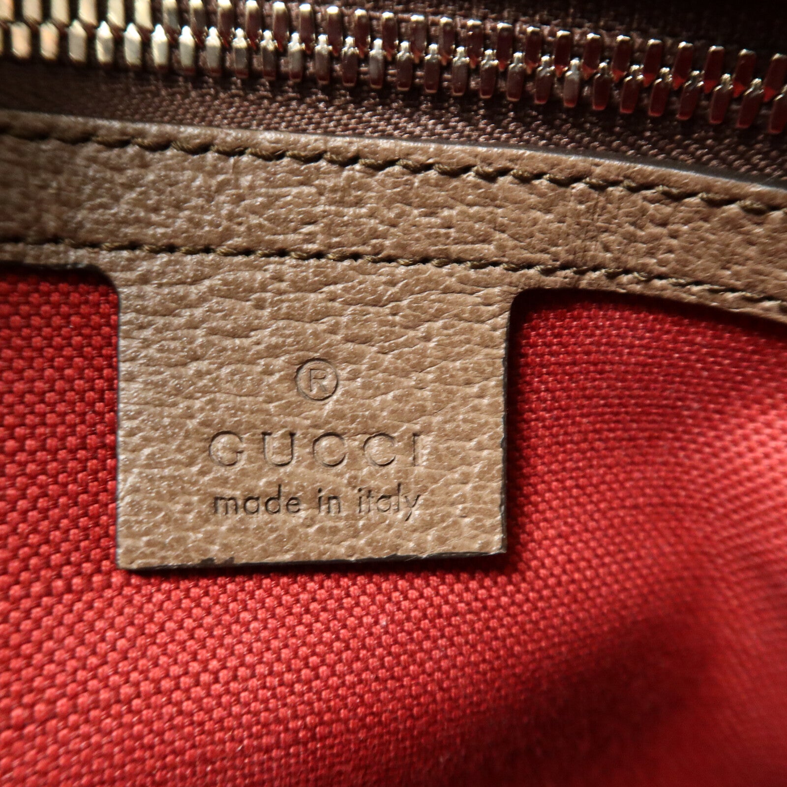 GUCCI 塗層帆布GG Supreme Shoulder Bag肩背袋