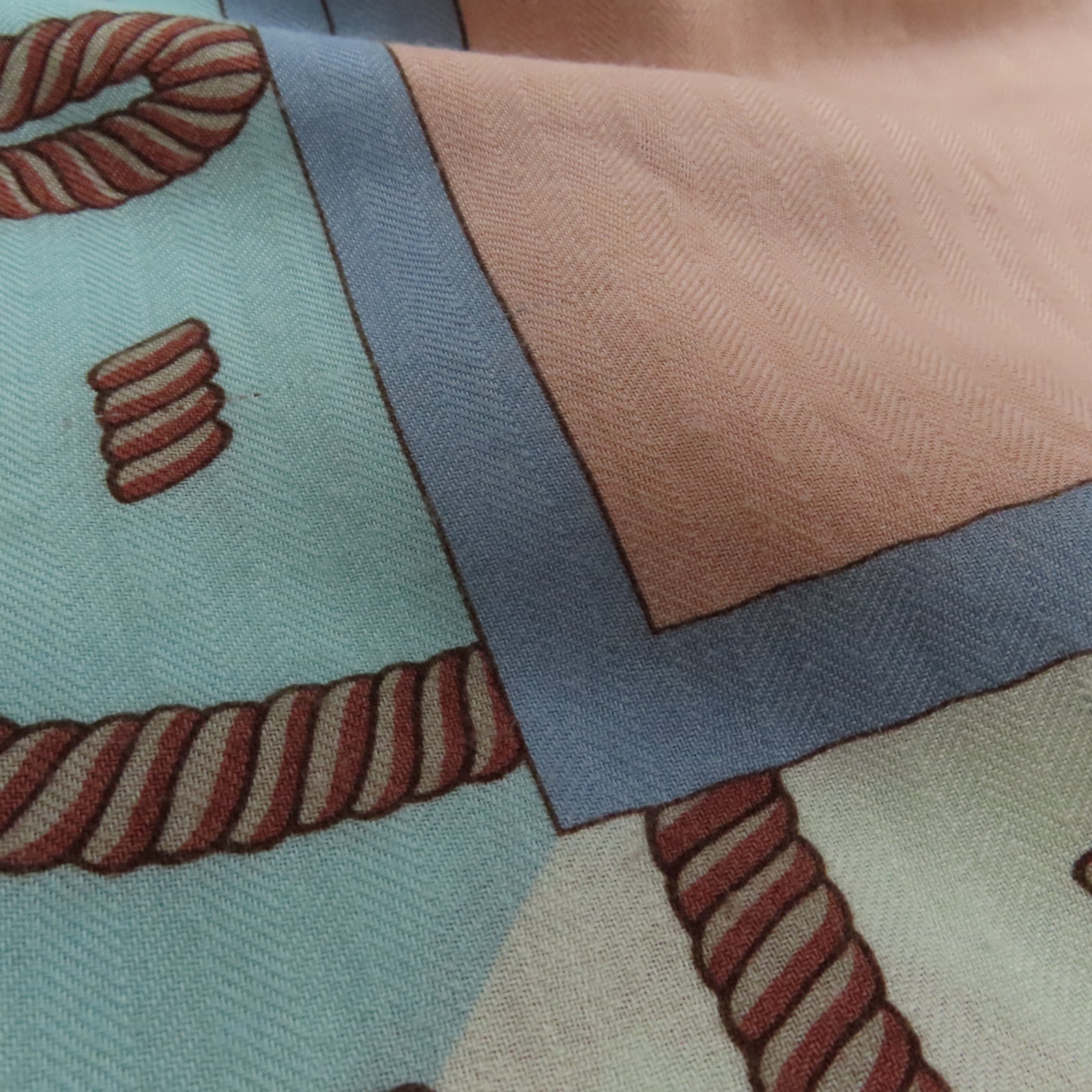 HERMES 【激減優惠】羊絨/絲質Scarf圍巾彩色