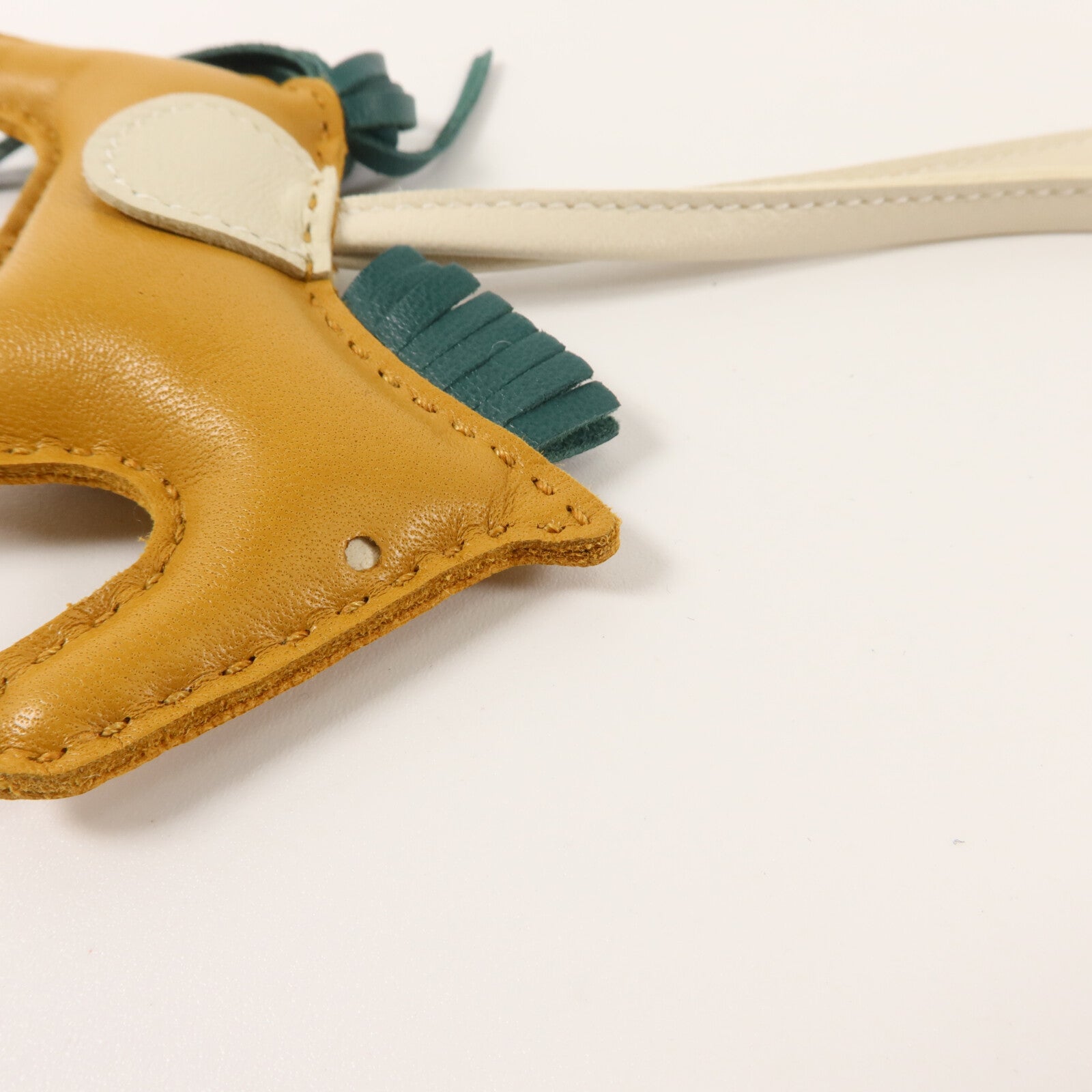HERMES 【激減優惠】Milo皮革Rodeo PM掛飾Sesame/Menthe/Craie