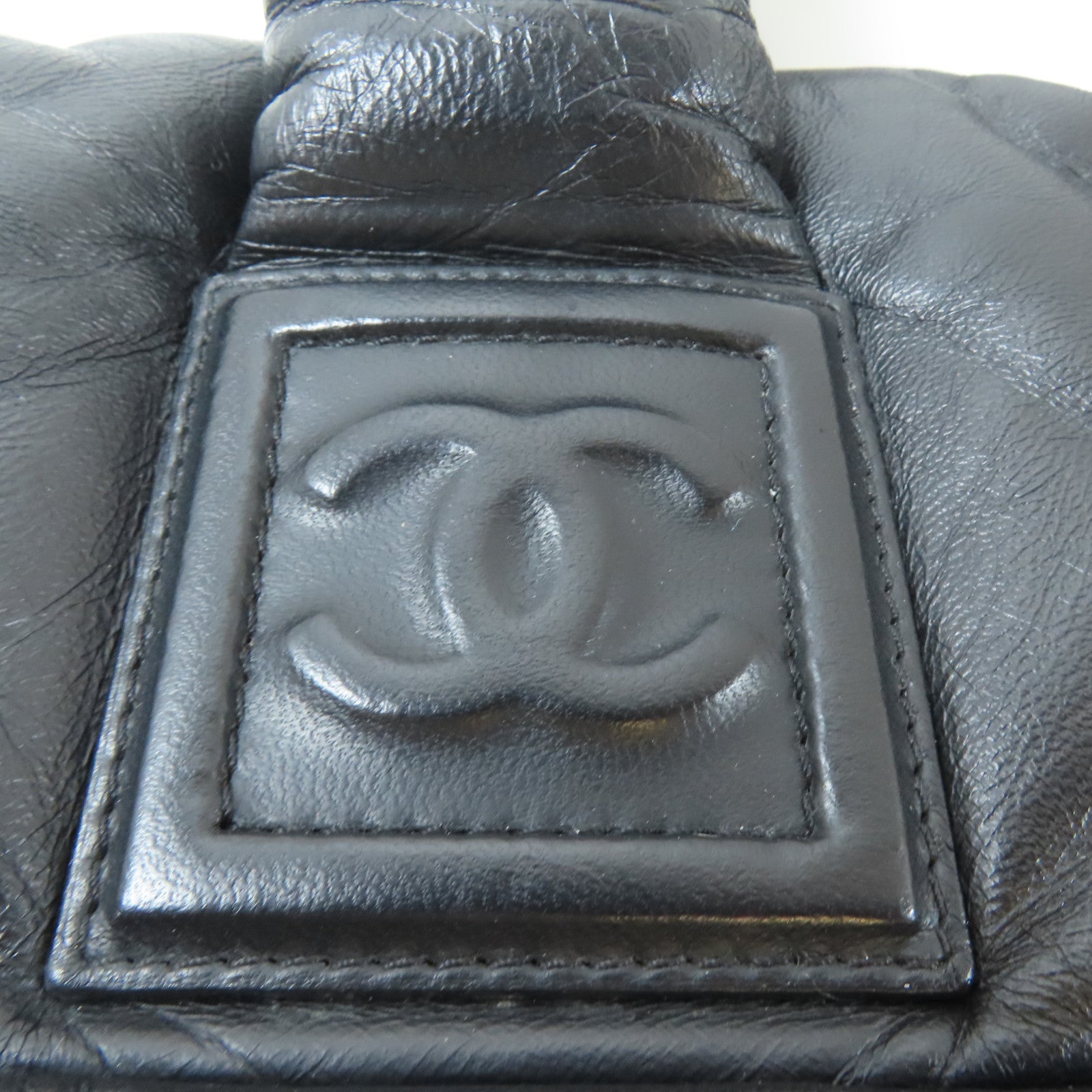 CHANEL 牛皮皮革Coco Cocoon銀扣手挽袋黑色