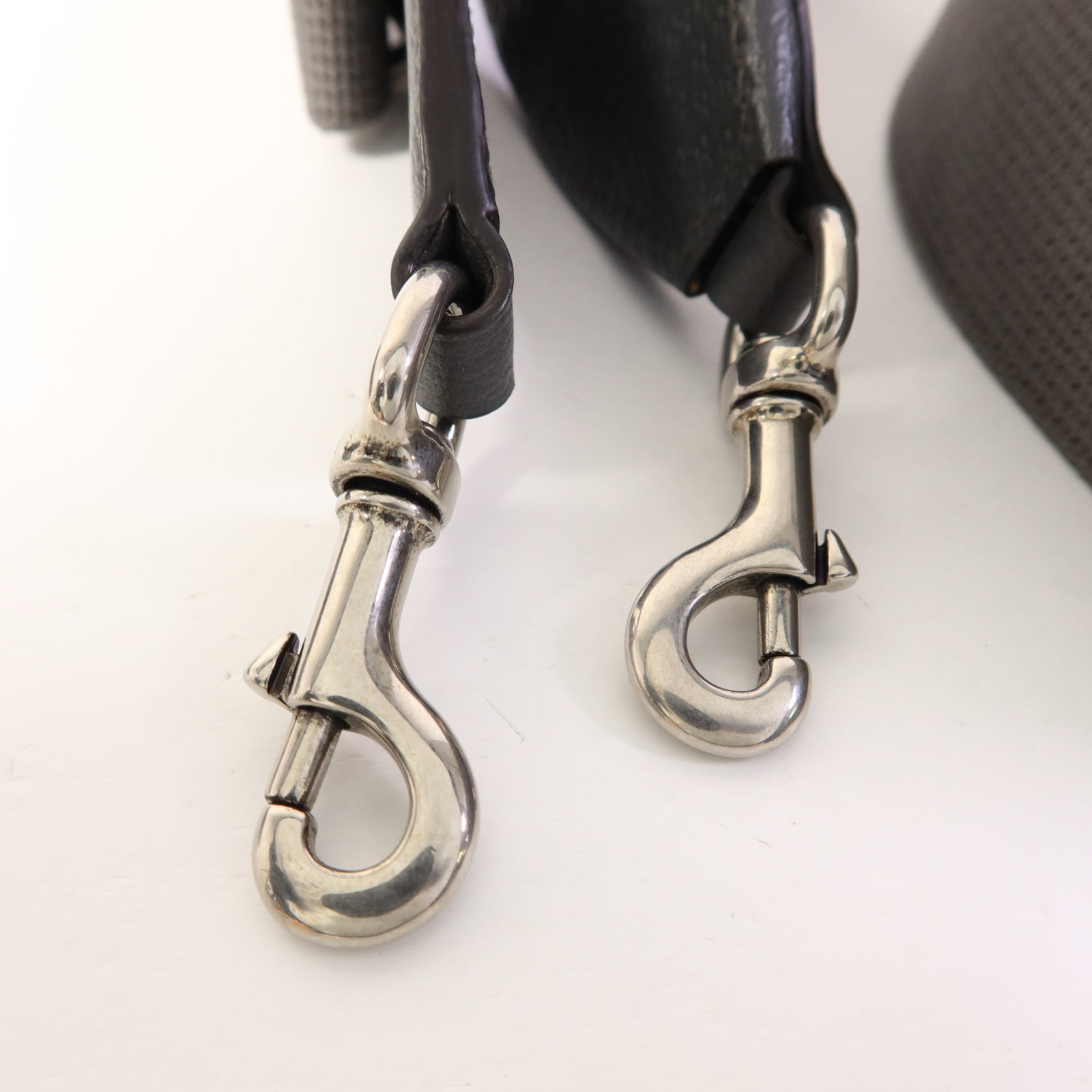 GUCCI 塗層帆布Ophidia銀扣肩背袋