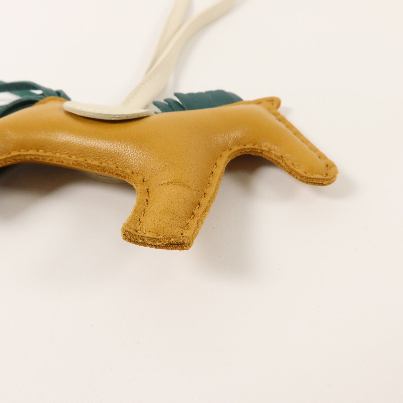 HERMES 【激減優惠】Milo皮革Rodeo PM掛飾Sesame/Menthe/Craie