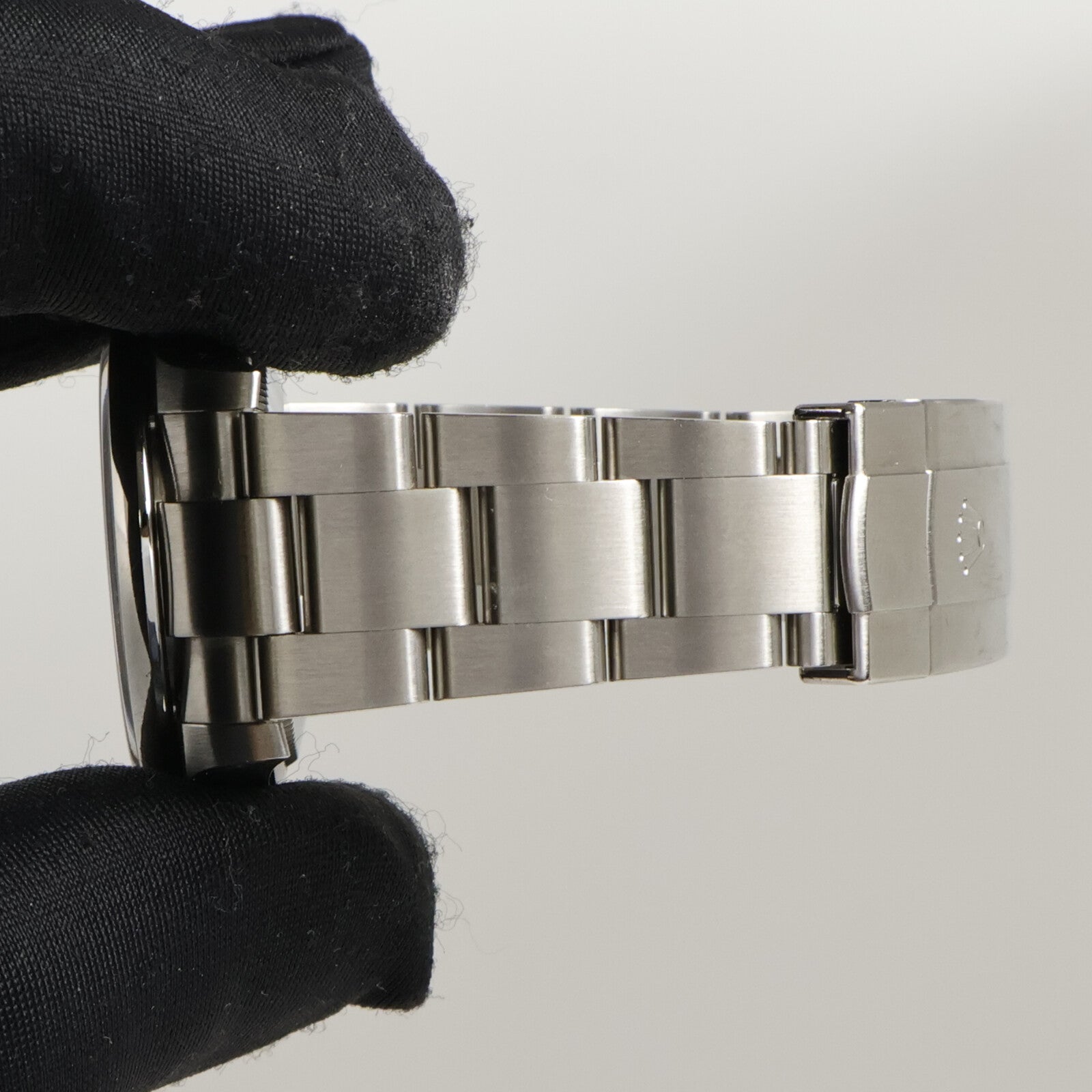 ROLEX Oyster Perpetual 124200