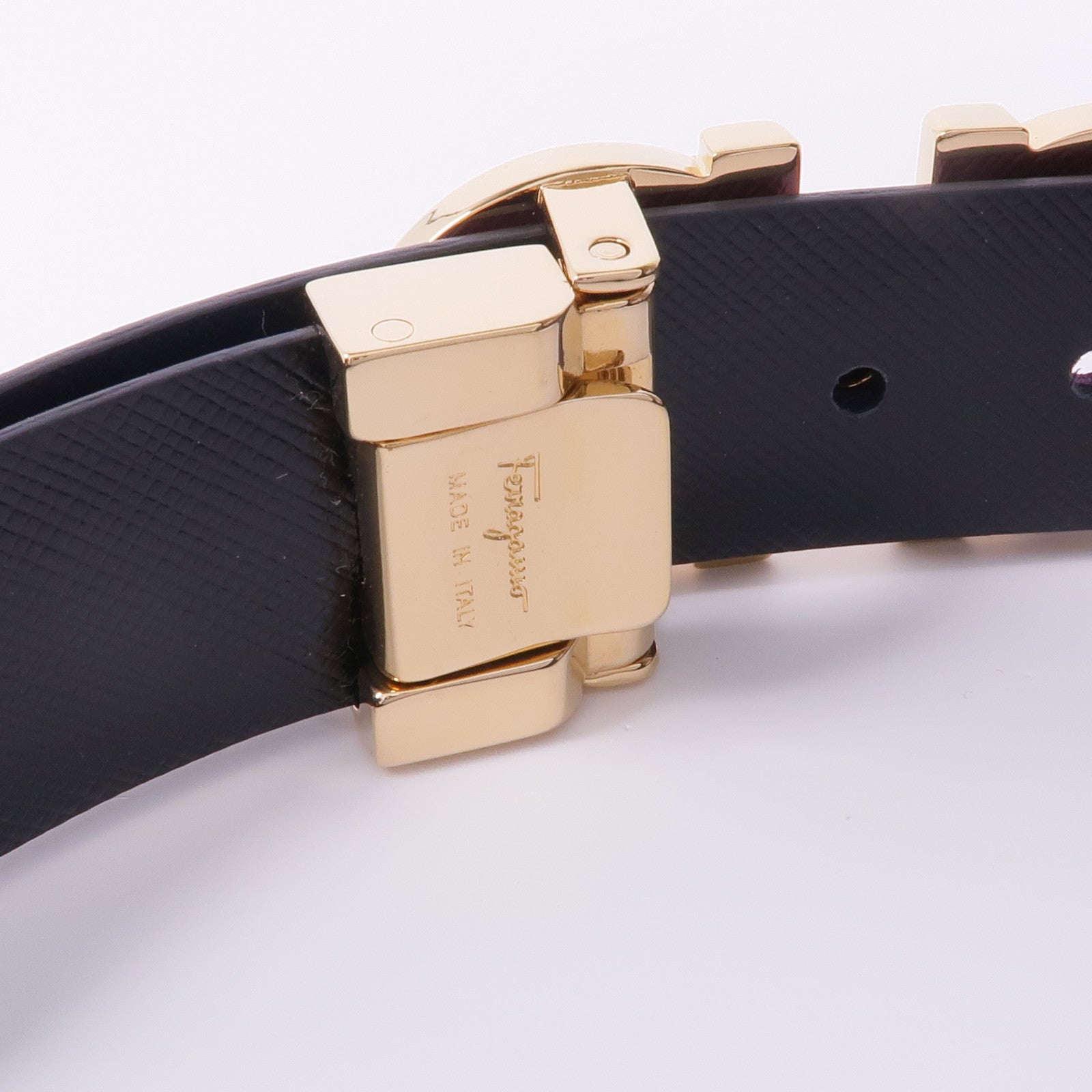 Salvatore Ferragamo 牛皮皮革Belt金扣皮帶