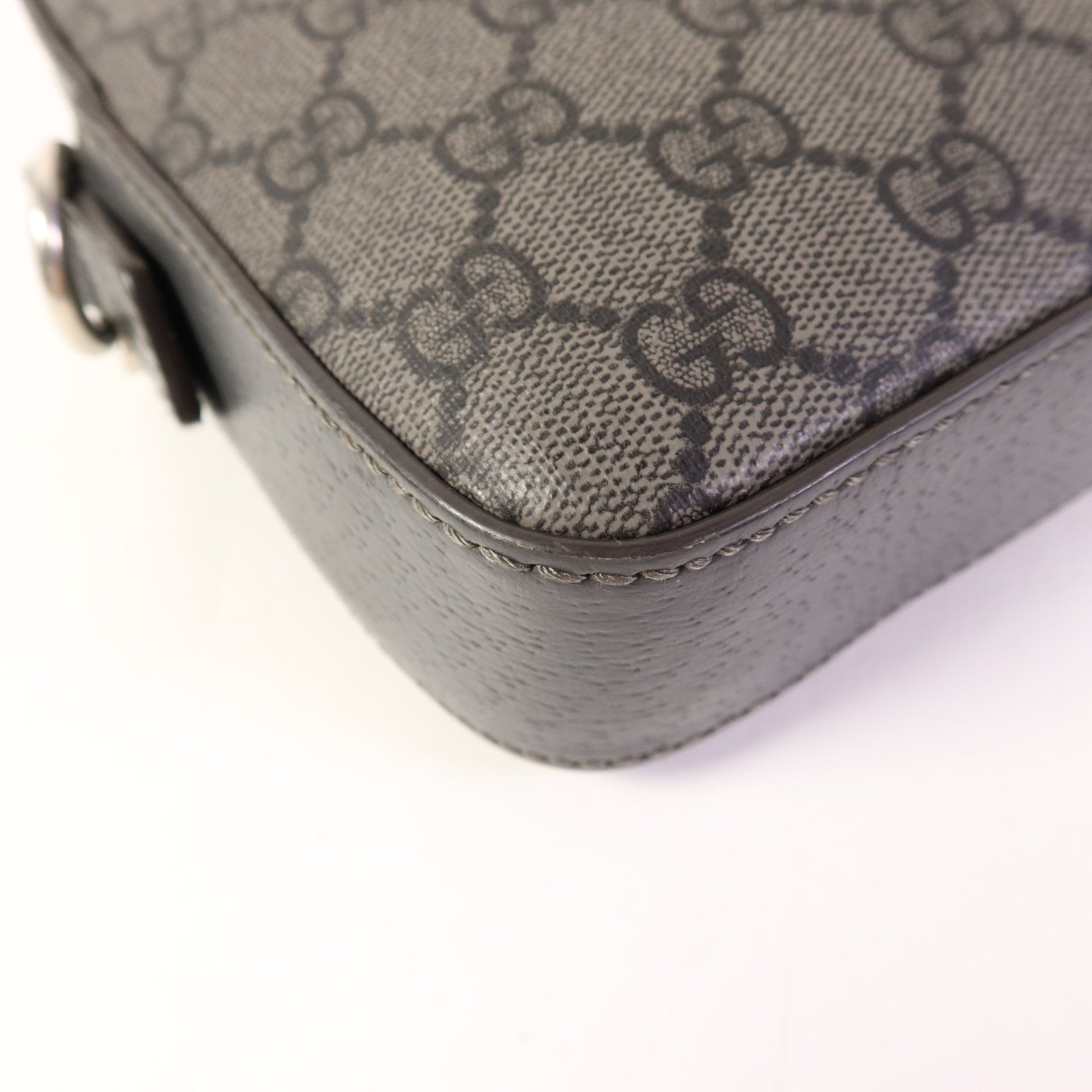 GUCCI 塗層帆布Ophidia銀扣肩背袋