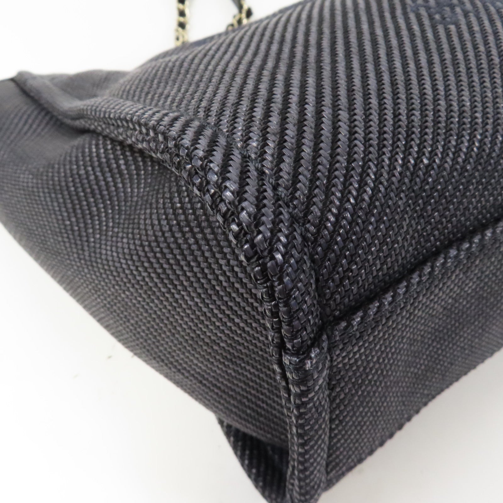 CHANEL 帆布Deauville銀扣手挽袋黑色