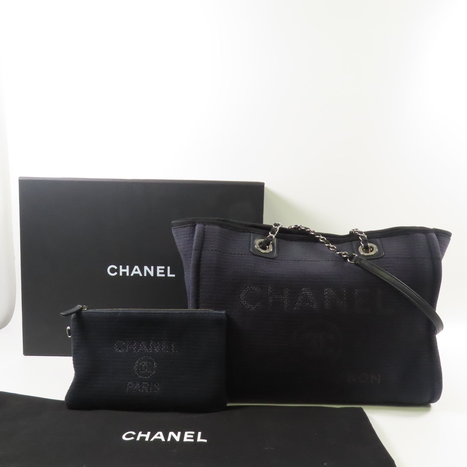 CHANEL 帆布Deauville Tote Bag銀扣手挽袋