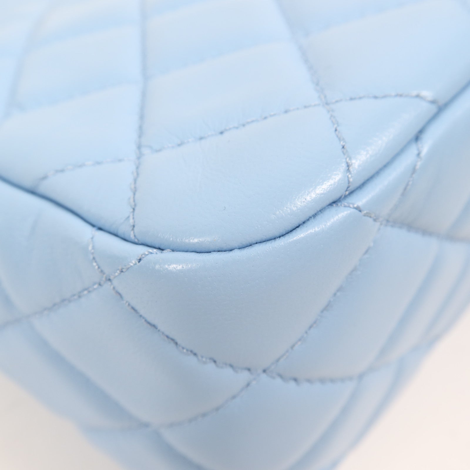 CHANEL 羊皮皮革Chain Shoulder金扣鏈帶肩背袋