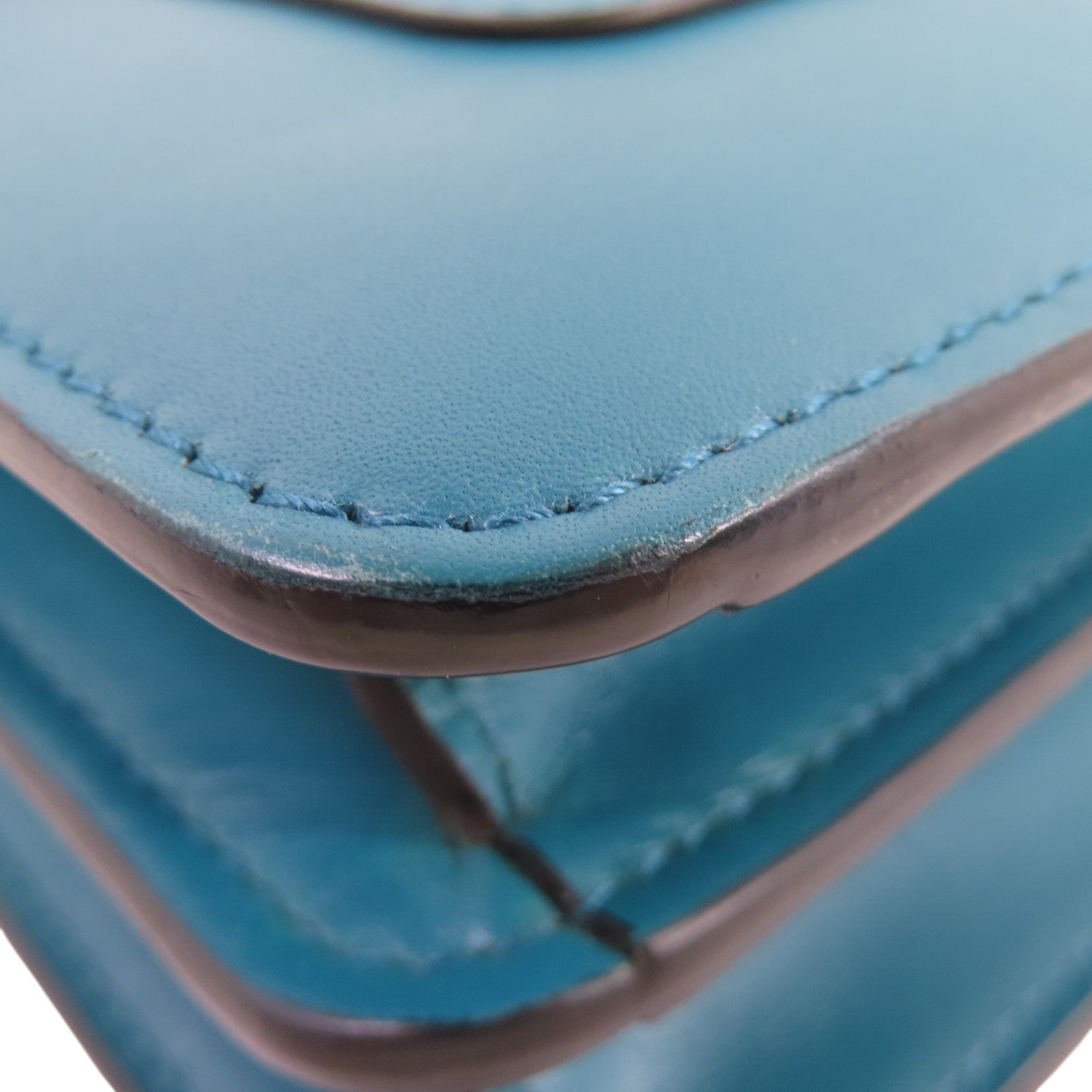 BVLGARI 【激減優惠】牛皮皮革Serpenti Shoulder Bag金扣鏈帶肩背袋