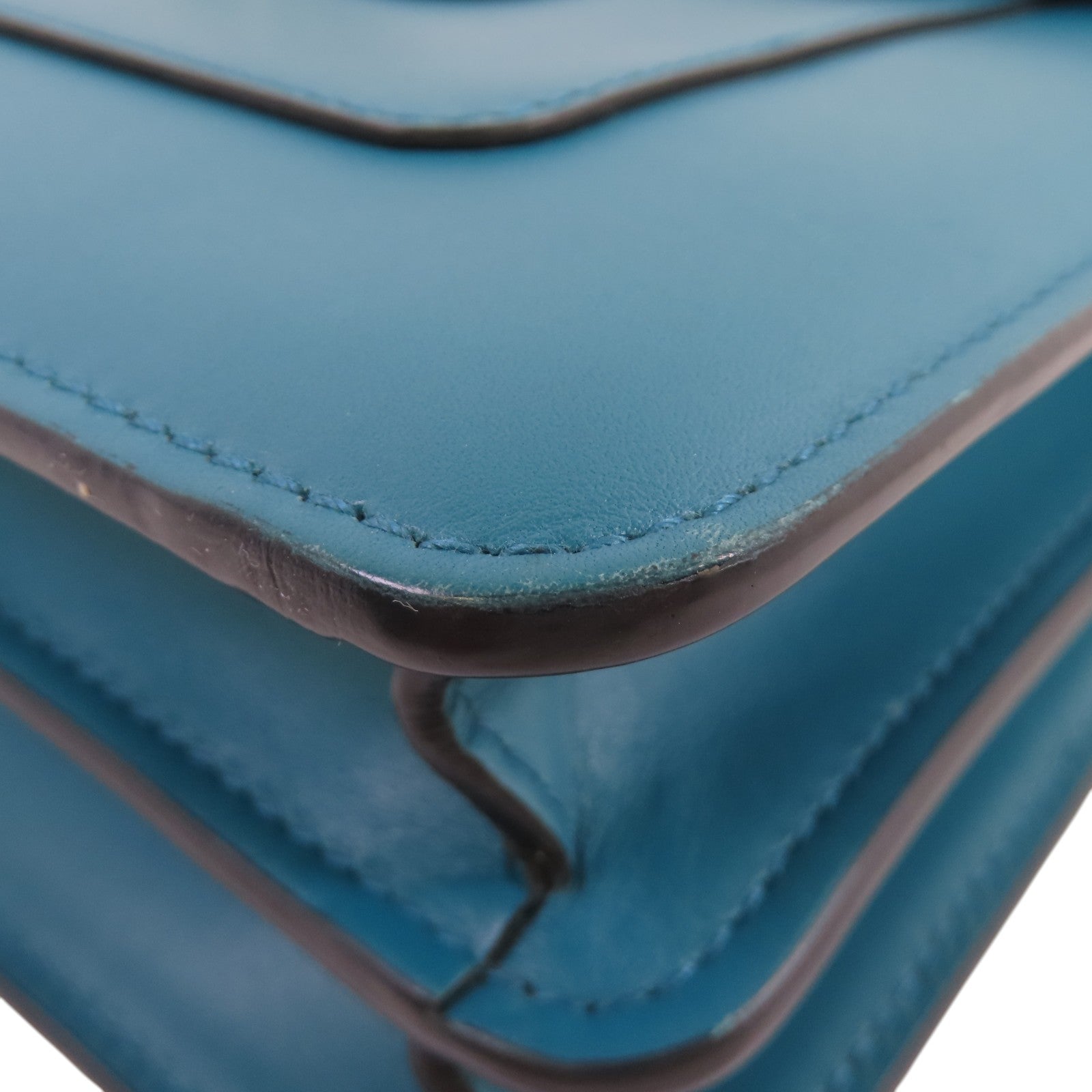 BVLGARI 牛皮皮革Serpenti Shoulder Bag金扣鏈帶肩背袋