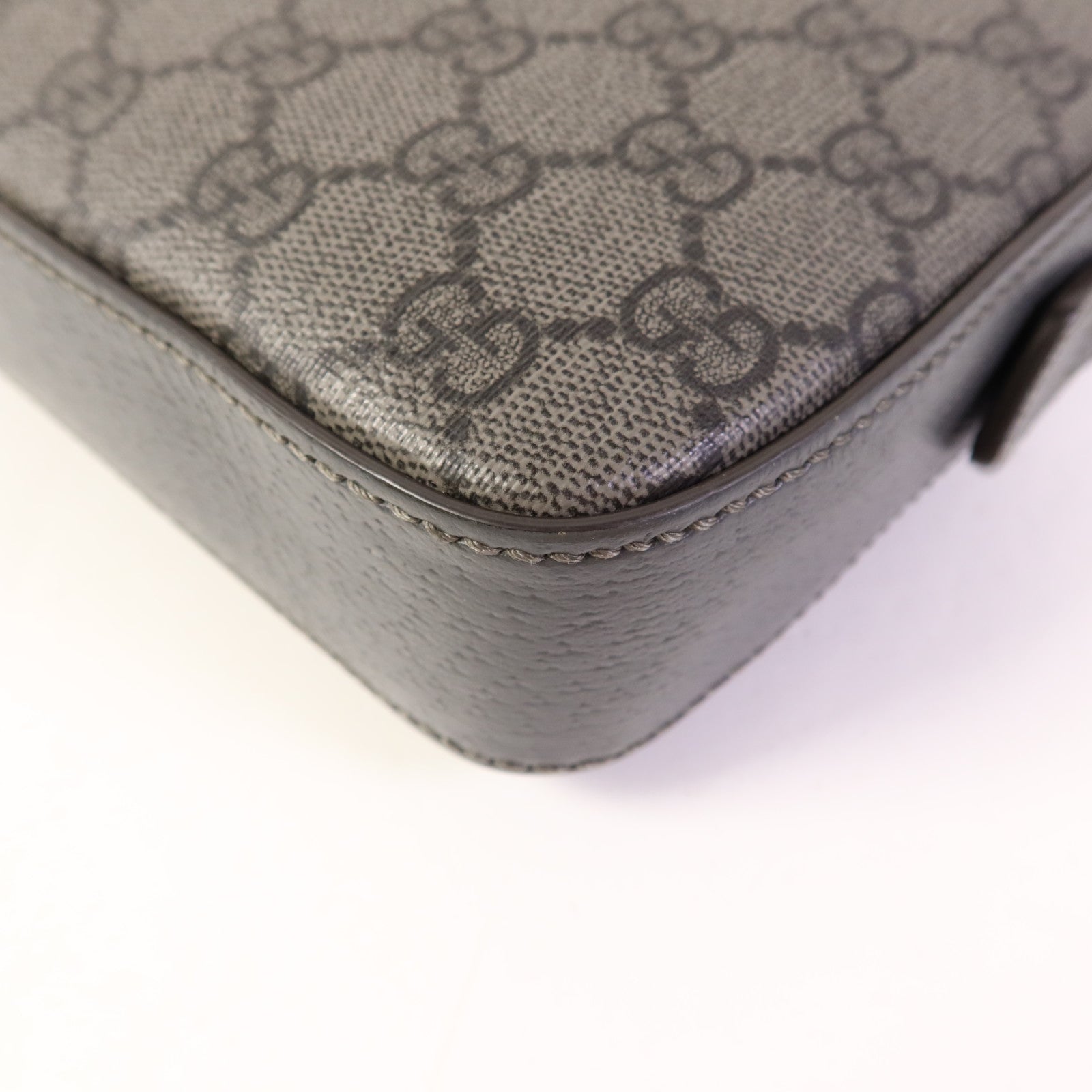 GUCCI 塗層帆布Ophidia銀扣肩背袋