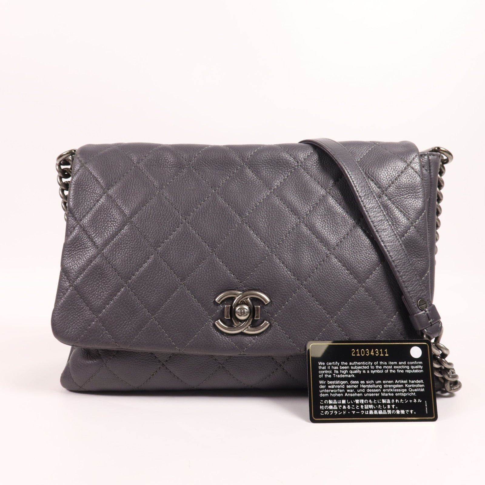 CHANEL 牛皮皮革Chain Shoulder銀扣肩背袋