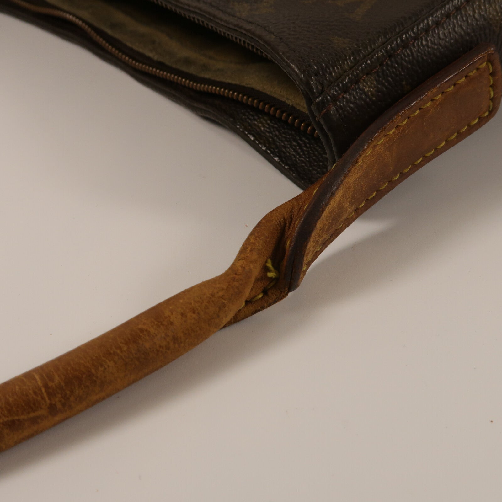 LOUIS VUITTON Monogram Looping GM金扣肩背袋