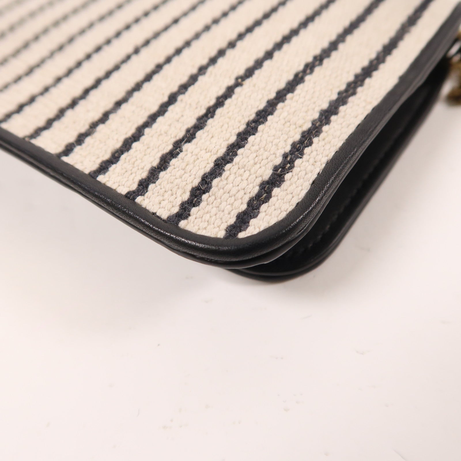 YVES SAINT LAURENT 帆布Chain Shoulder金扣肩背袋