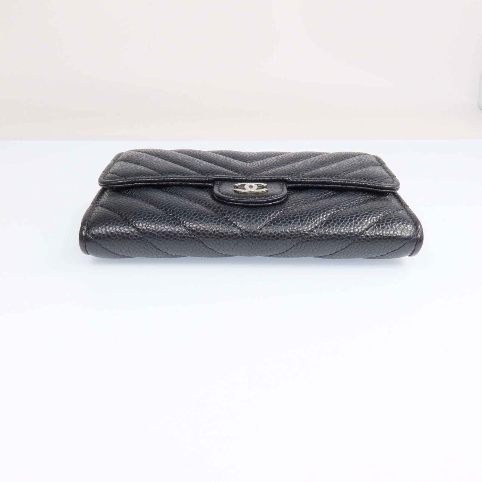 CHANEL 【激減優惠】牛皮皮革Fold Wallet銀扣長錢包