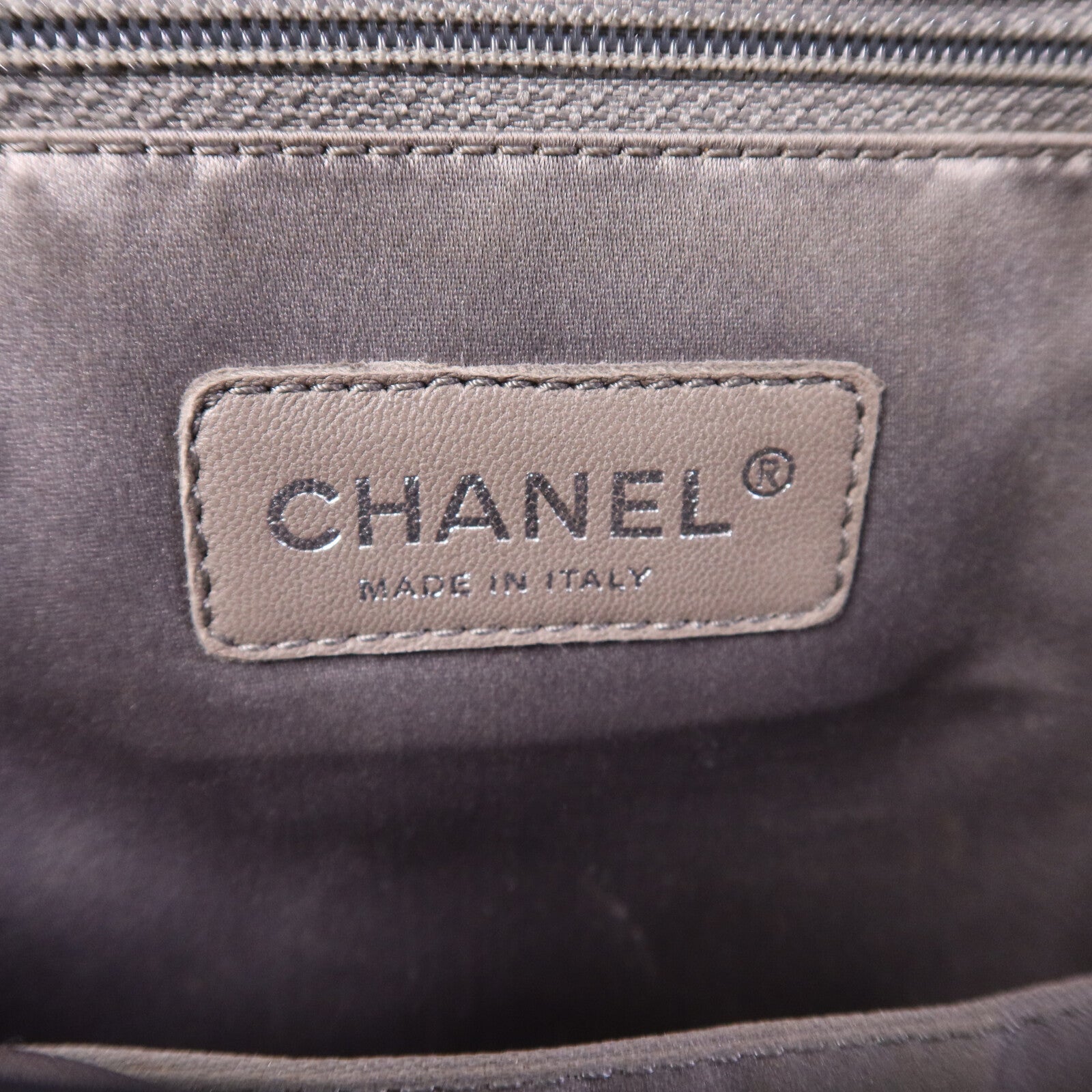 CHANEL 羊皮皮革So Black Flap Hand Bag銀扣手挽袋