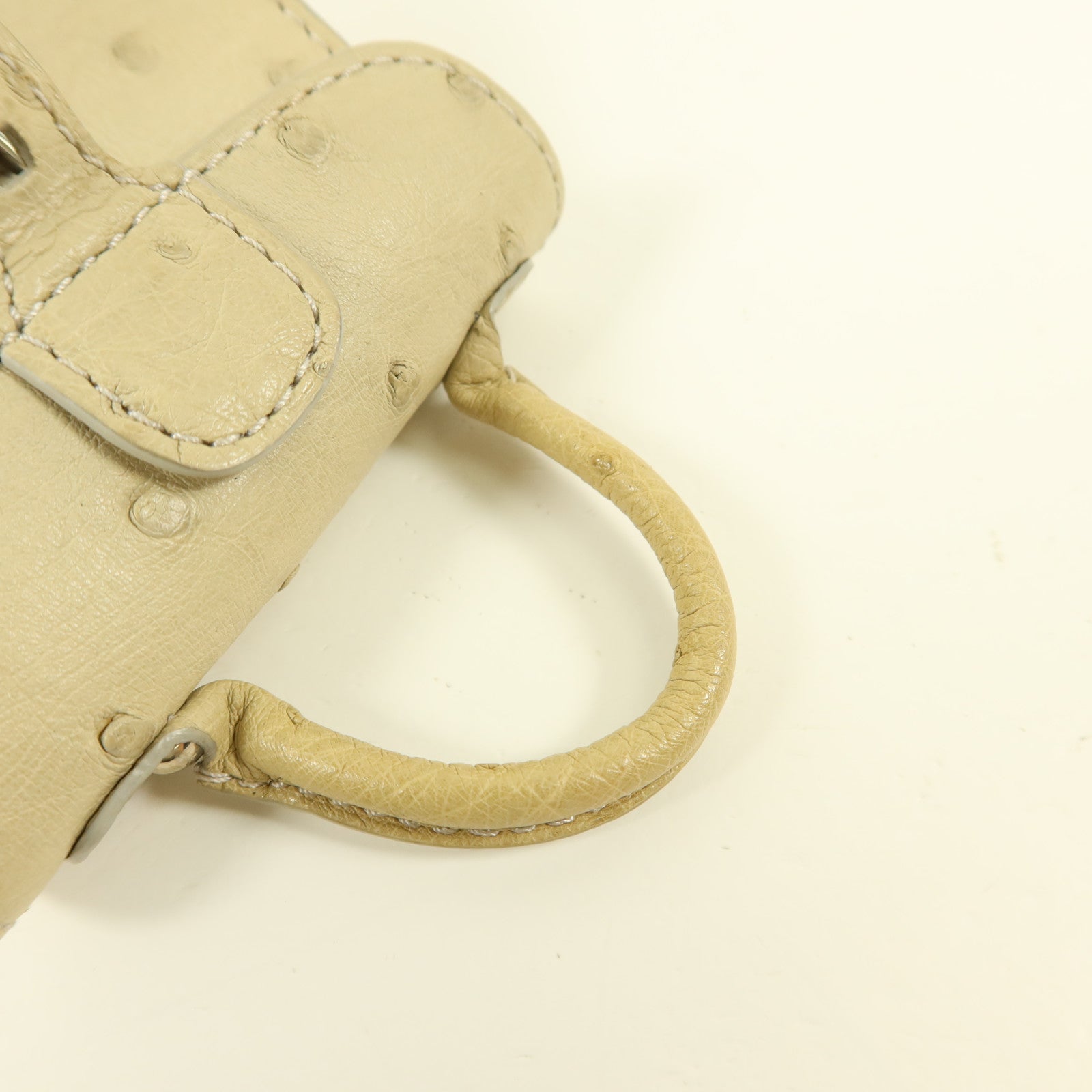 Delvaux 駝鳥皮革Charm銀扣掛飾