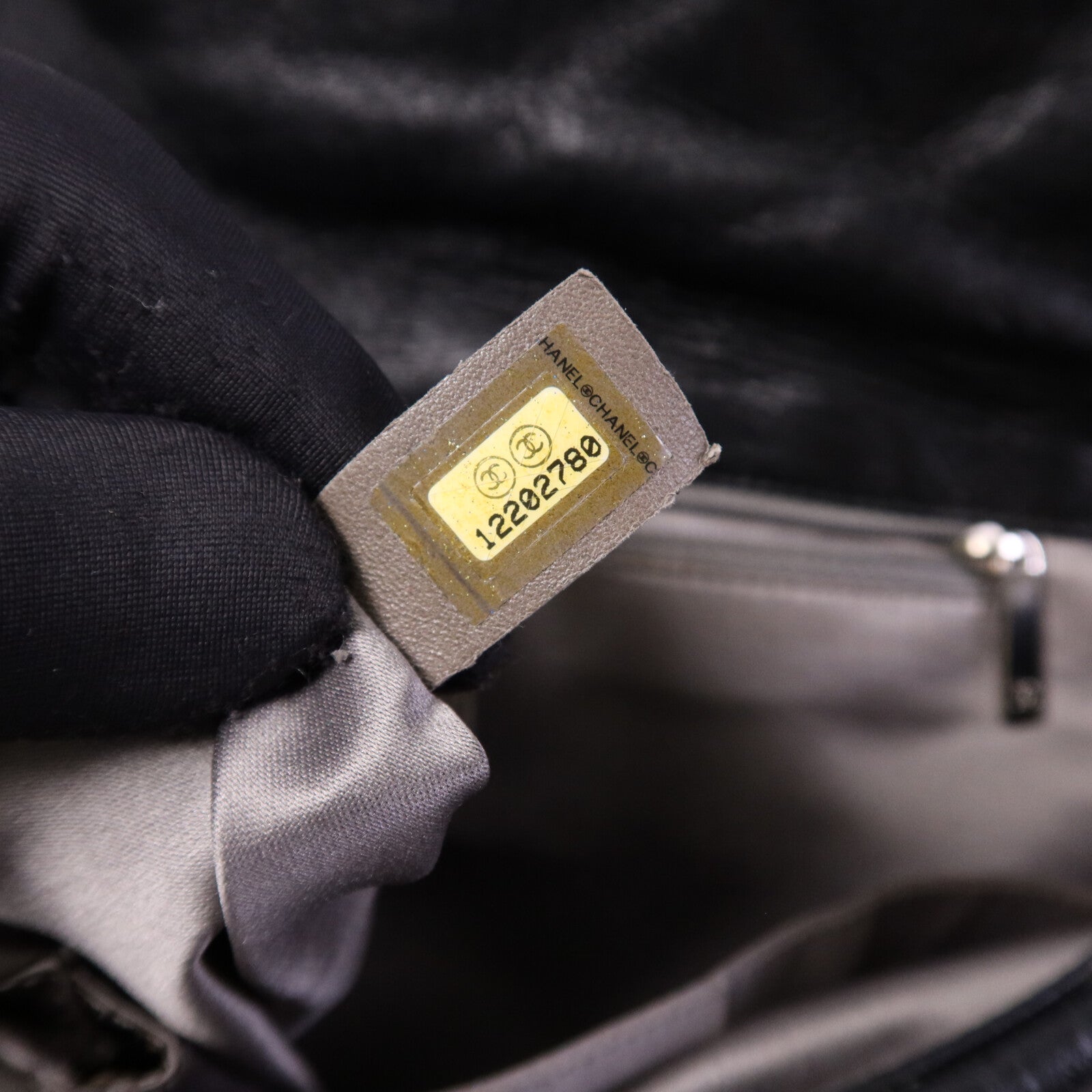 CHANEL 羊皮皮革So Black Flap Hand Bag銀扣手挽袋