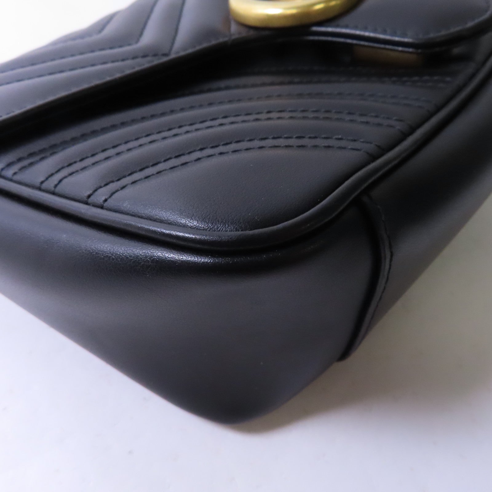 GUCCI 牛皮皮革GG Marmont Chain Shoulder Bag金扣鏈帶肩背袋黑色