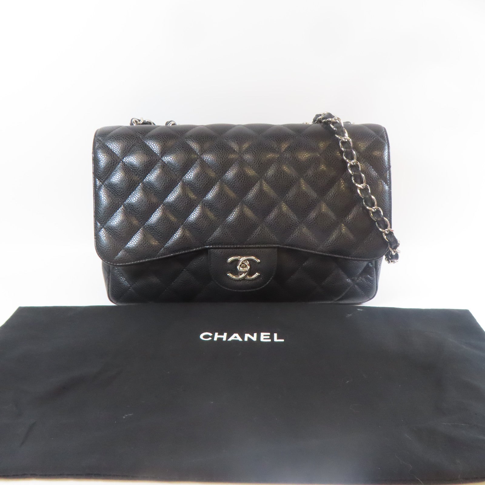 CHANEL 菱格Caviar皮革Jumbo銀扣鏈帶肩背袋黑色