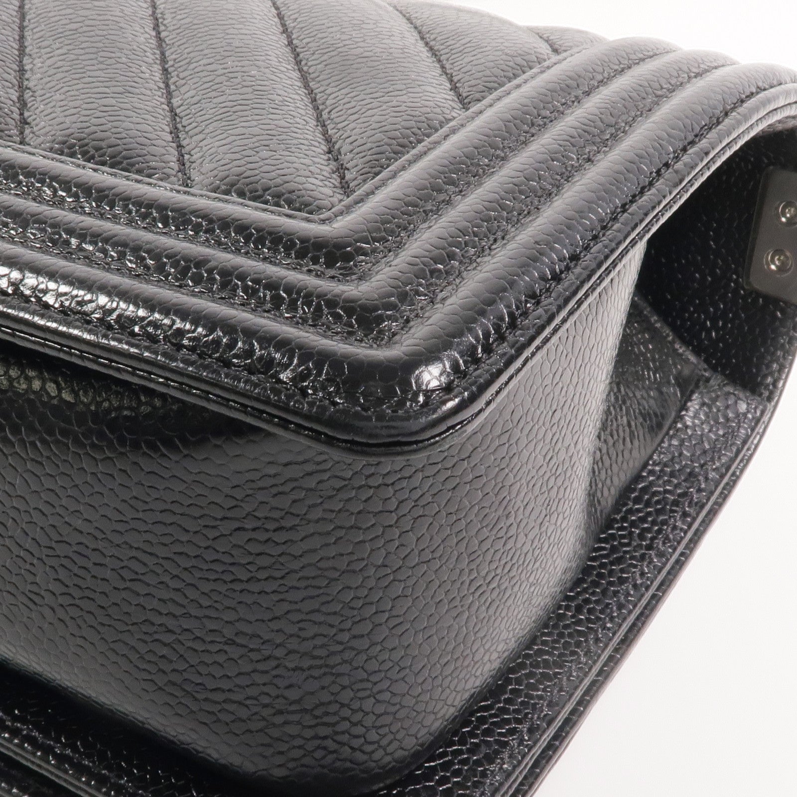 CHANEL 牛皮皮革Boy 25銀扣鏈帶肩背袋