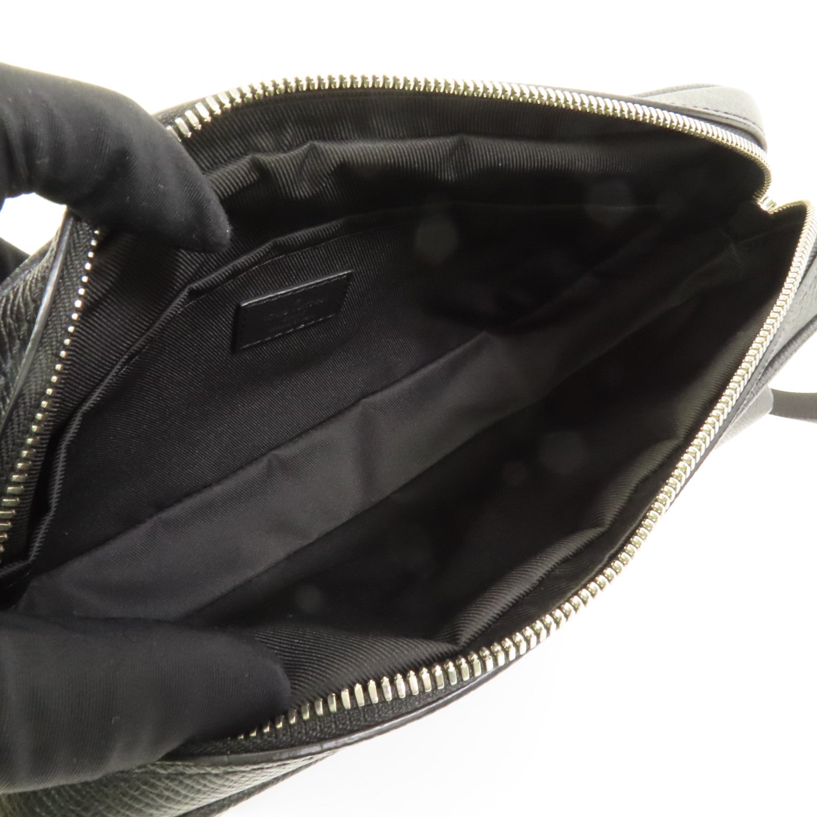 LOUIS VUITTON Monogram Eclipse/Taiga Outdoor Messenger銀扣肩背袋