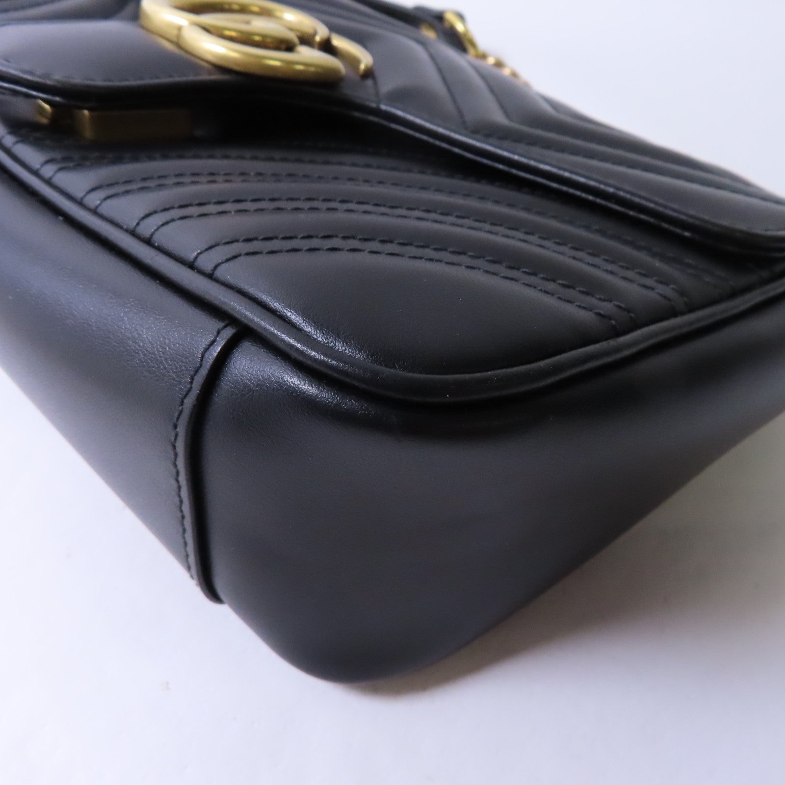 GUCCI 牛皮皮革GG Marmont Chain Shoulder Bag金扣鏈帶肩背袋黑色