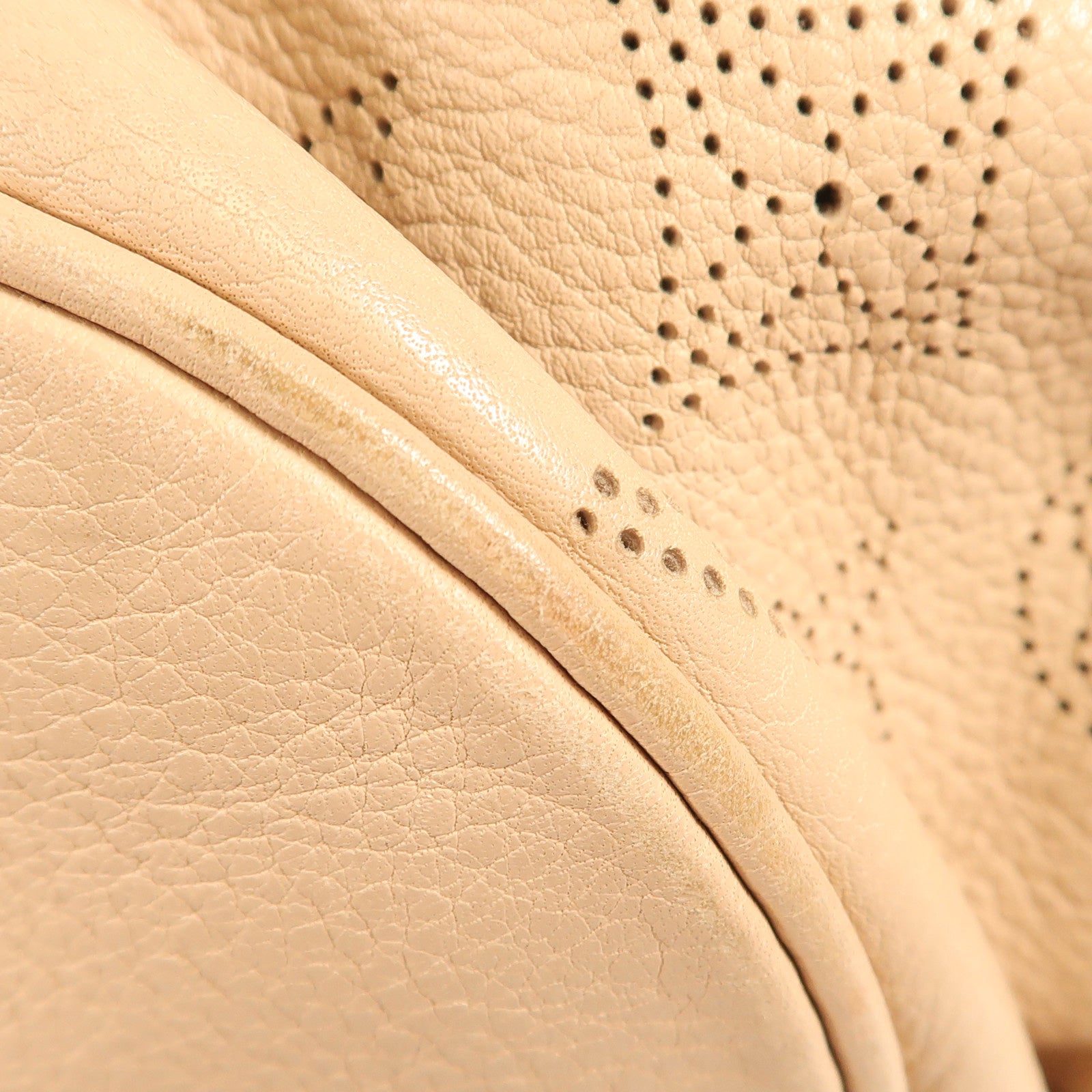 LOUIS VUITTON Monogram Mahina Neo L金扣肩背袋