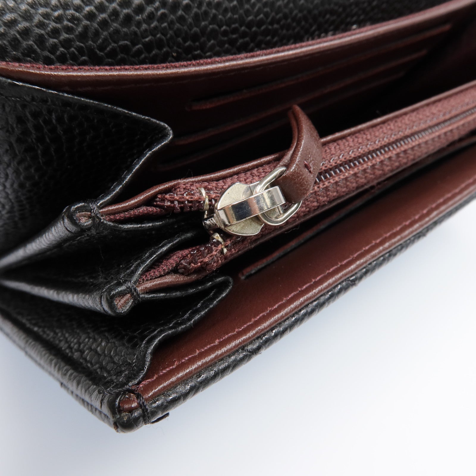 CHANEL 【激減優惠】牛皮皮革Fold Wallet銀扣長錢包