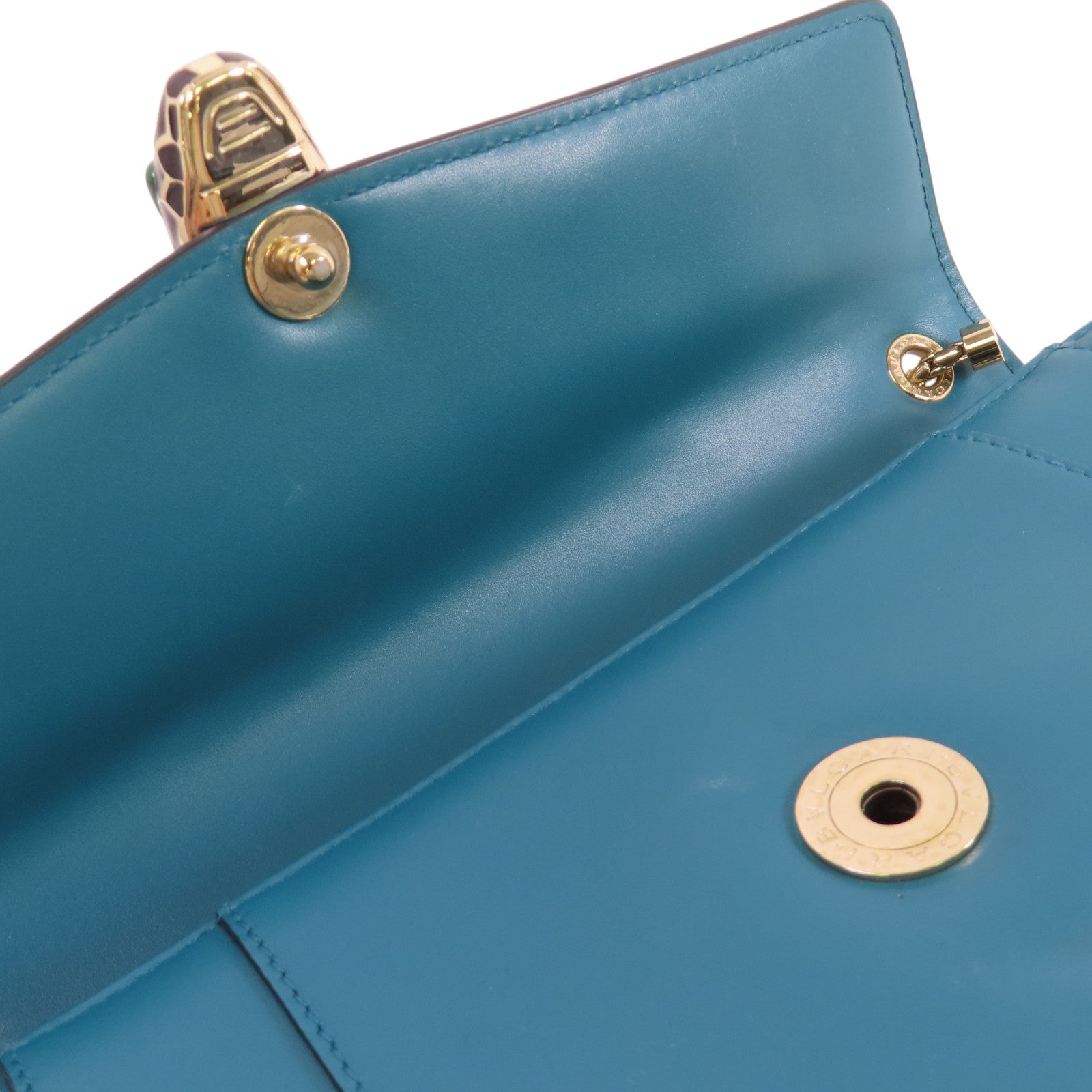 BVLGARI 牛皮皮革Serpenti Shoulder Bag金扣鏈帶肩背袋