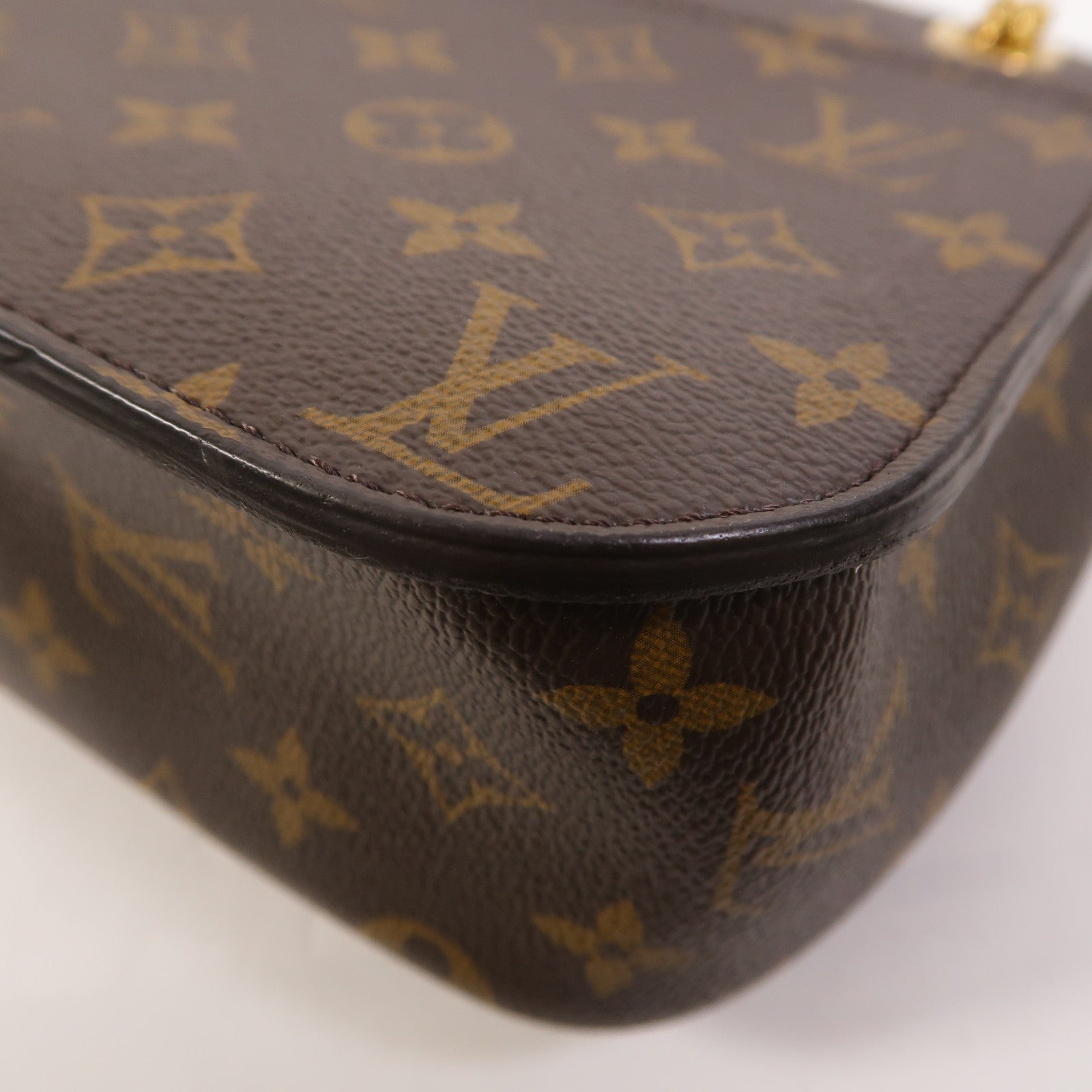 LOUIS VUITTON Monogram Passy肩背袋