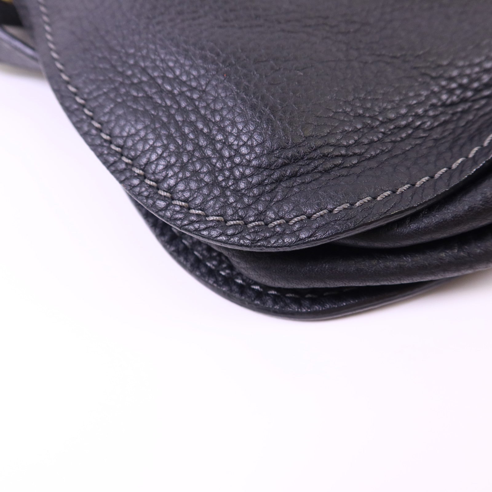 Chloe 牛皮皮革Marcie Saddle金扣肩背袋