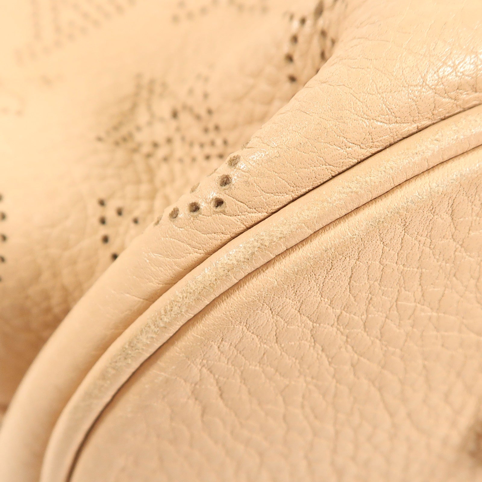 LOUIS VUITTON 【激減優惠】Monogram Mahina Neo L金扣肩背袋