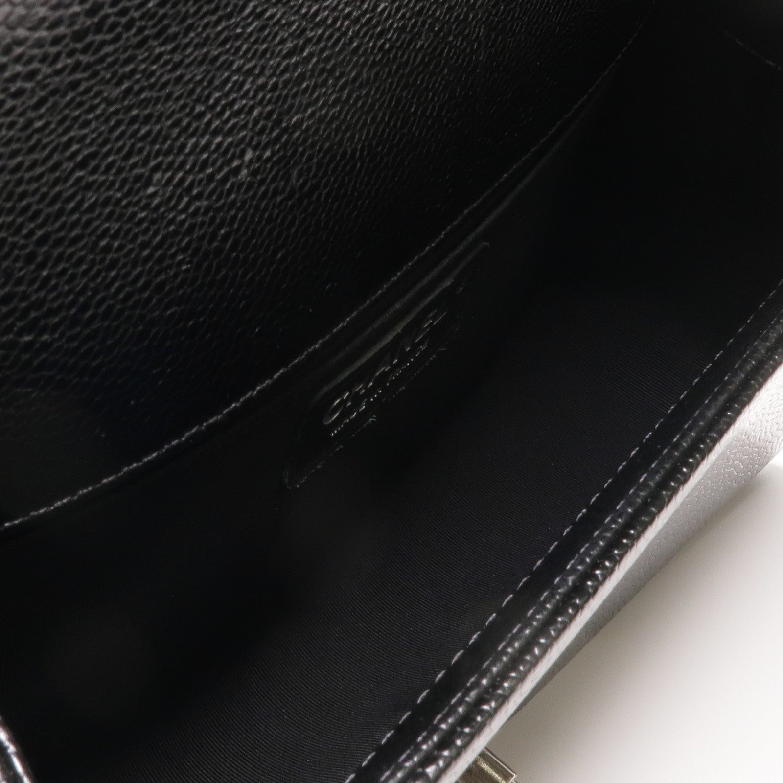 CHANEL 牛皮皮革Boy 25銀扣鏈帶肩背袋