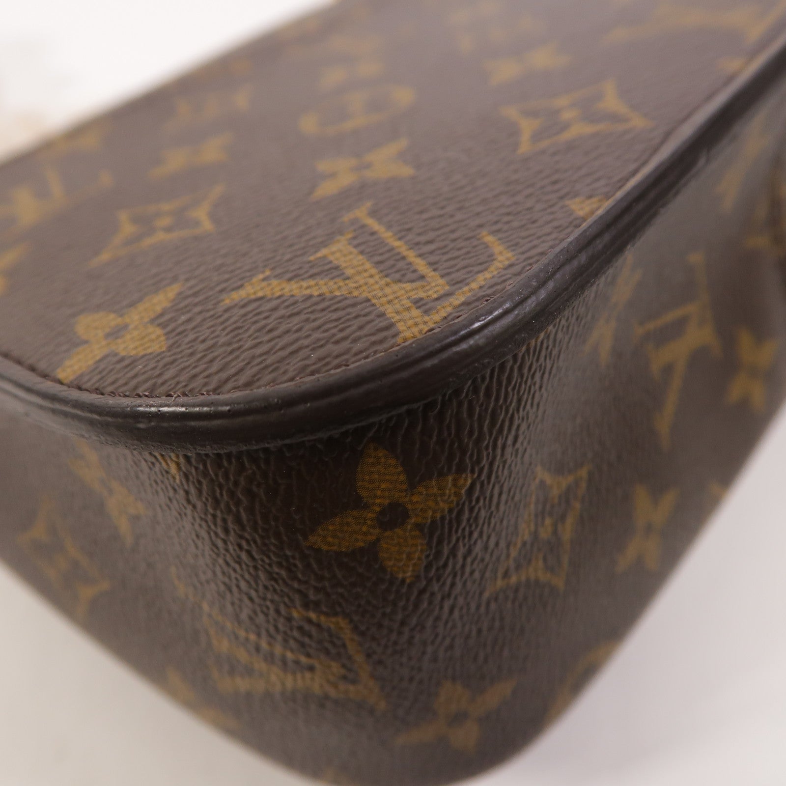 LOUIS VUITTON Monogram Passy肩背袋