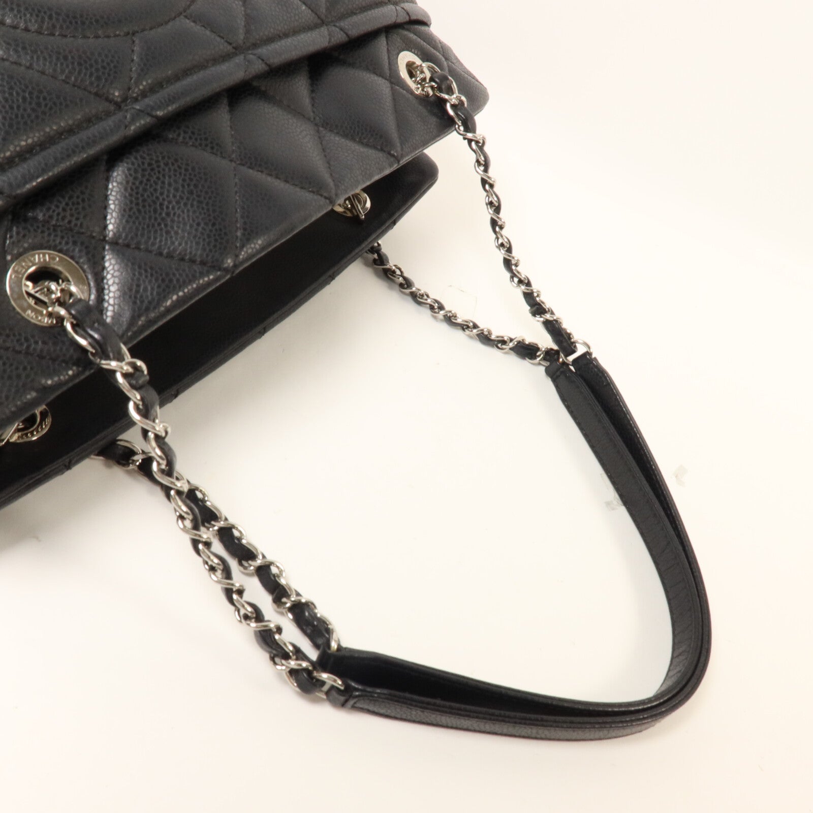 CHANEL 牛皮皮革Timeless CC Soft Bag鏈帶肩背袋