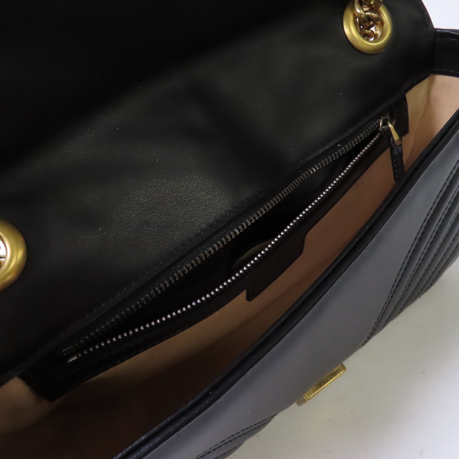 GUCCI 牛皮皮革GG Marmont Chain Shoulder Bag金扣鏈帶肩背袋黑色